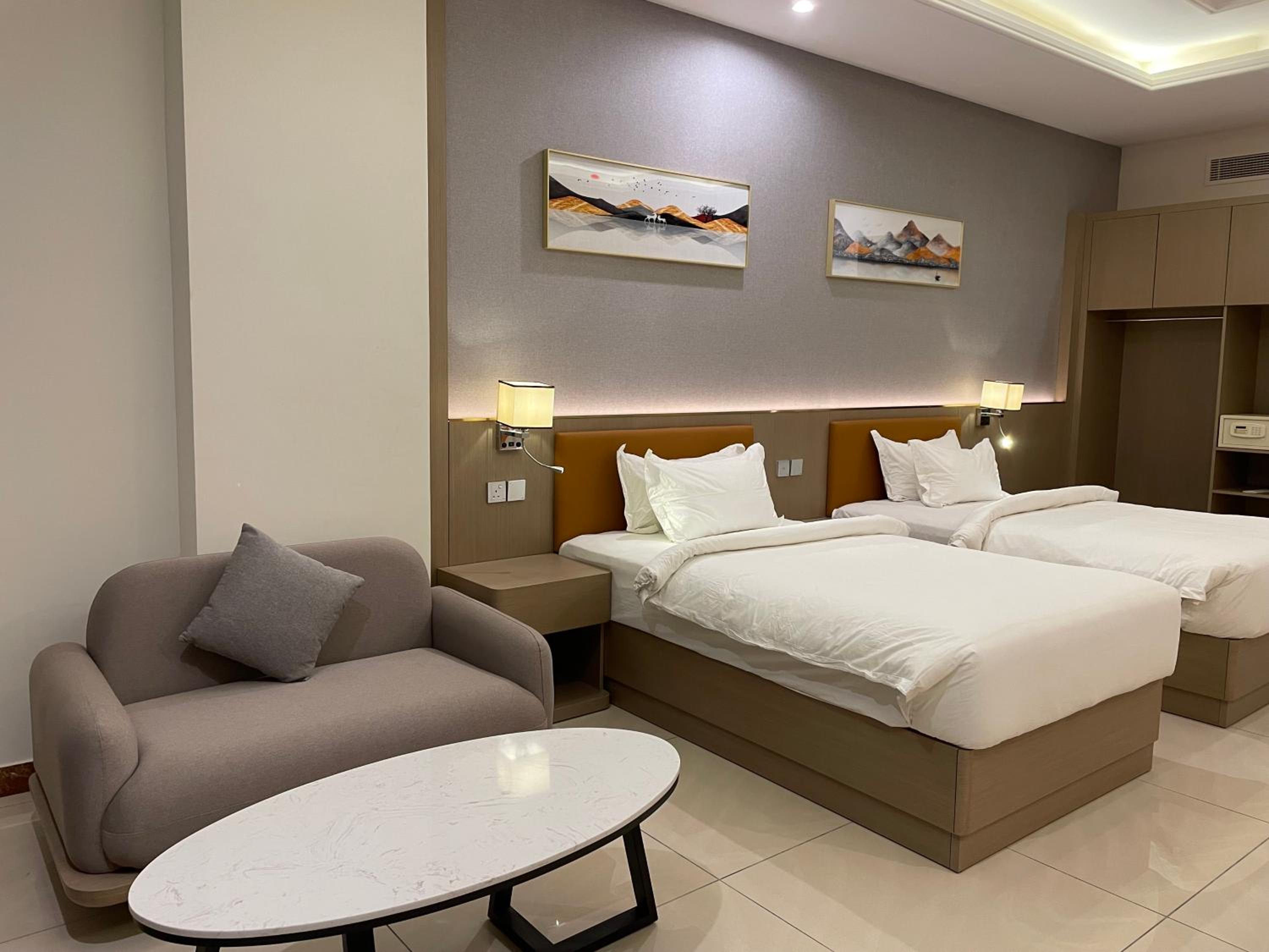 Deluxe Twin Room with Sea View photo 3