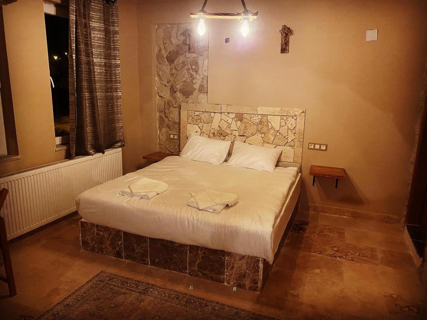 Double Room with Mountain View - Photo 12