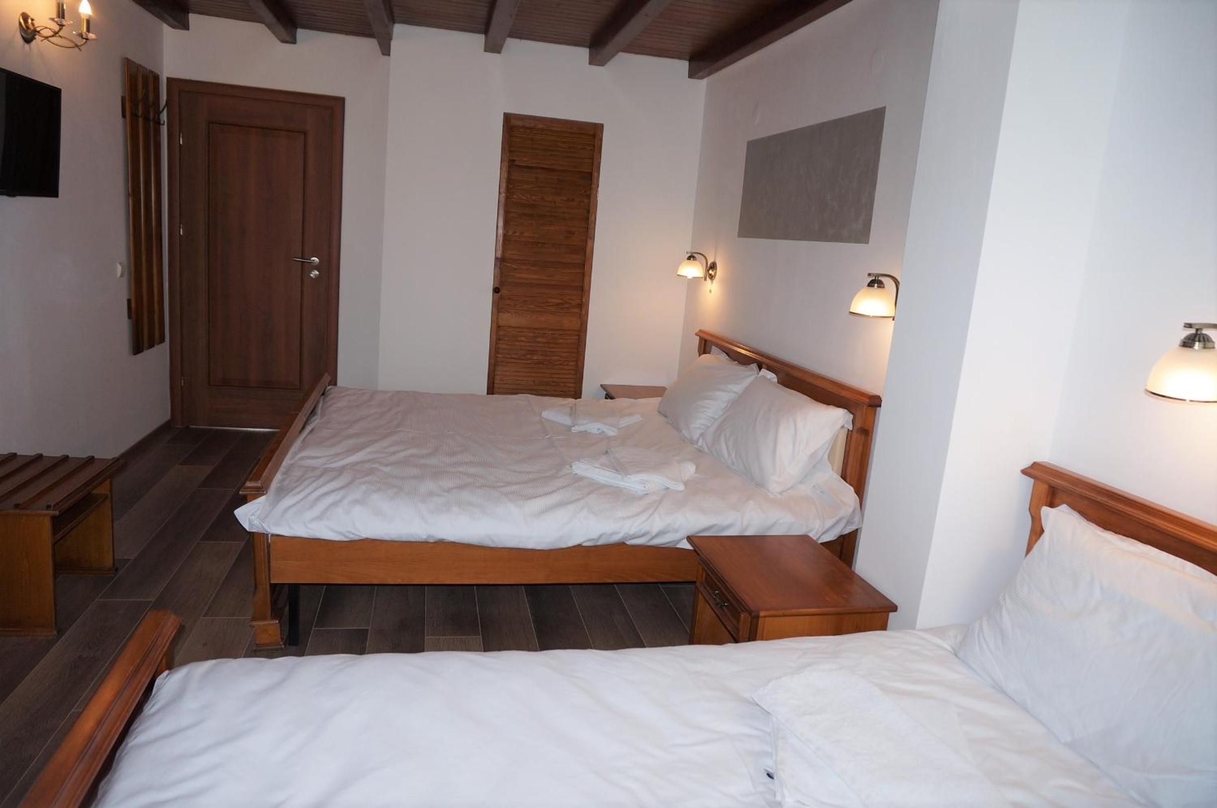 Triple Room with Shower - Photo 5