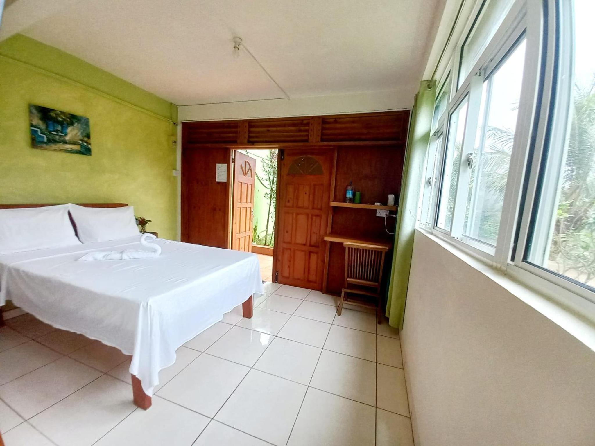 Double Room with Mountain View
