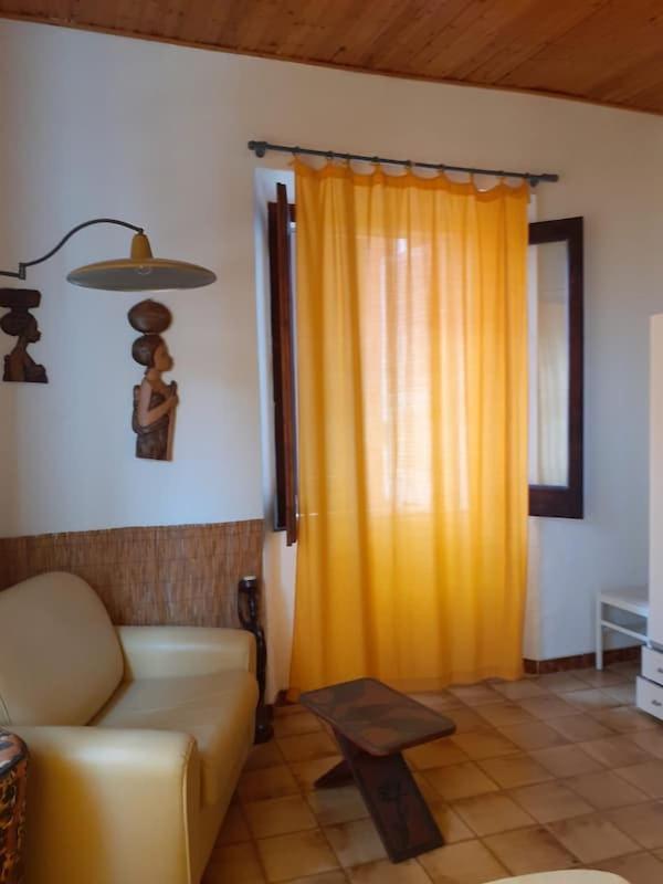 Twin Room With Shared Bathroom