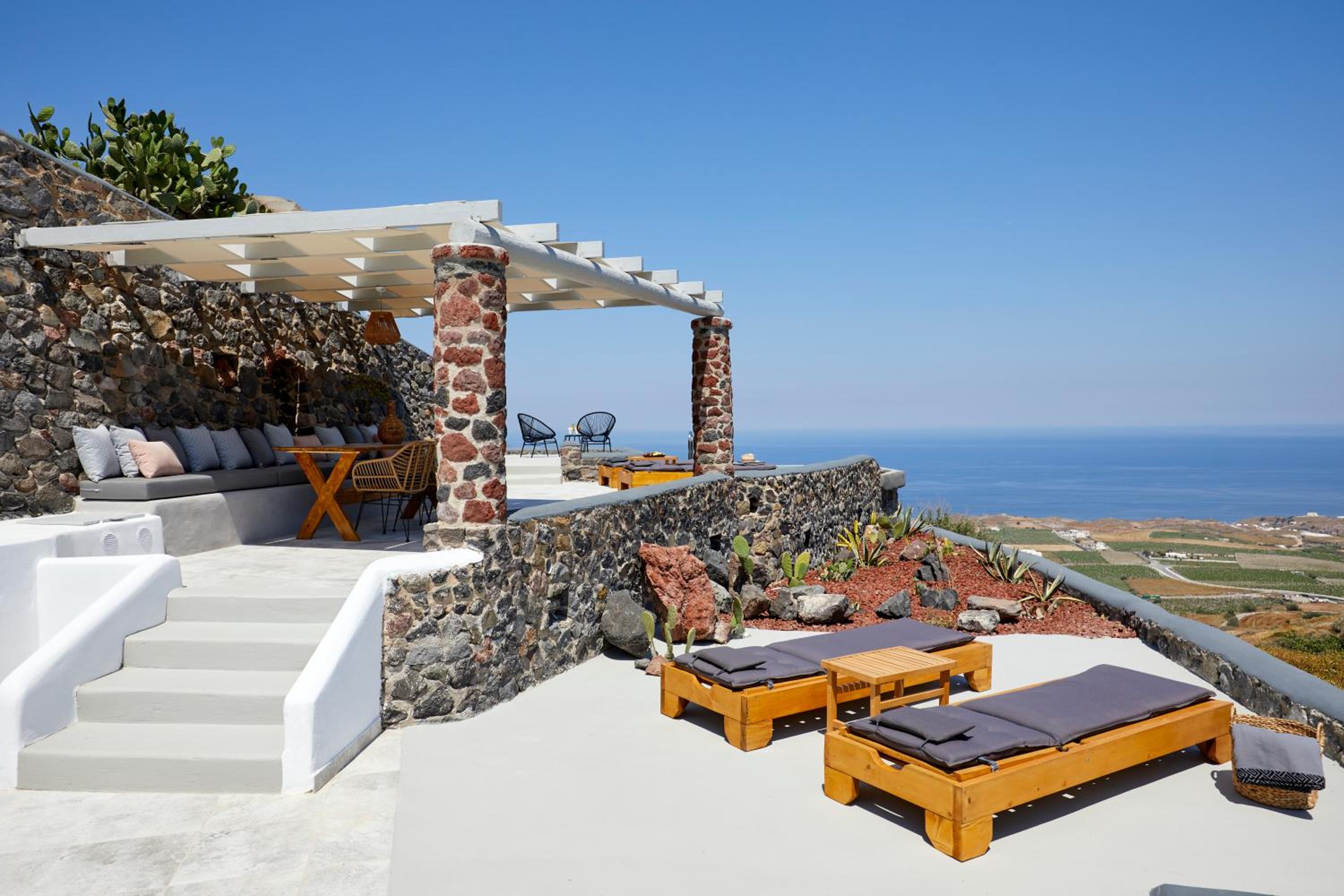 Luxury Villa with Pool photo 3