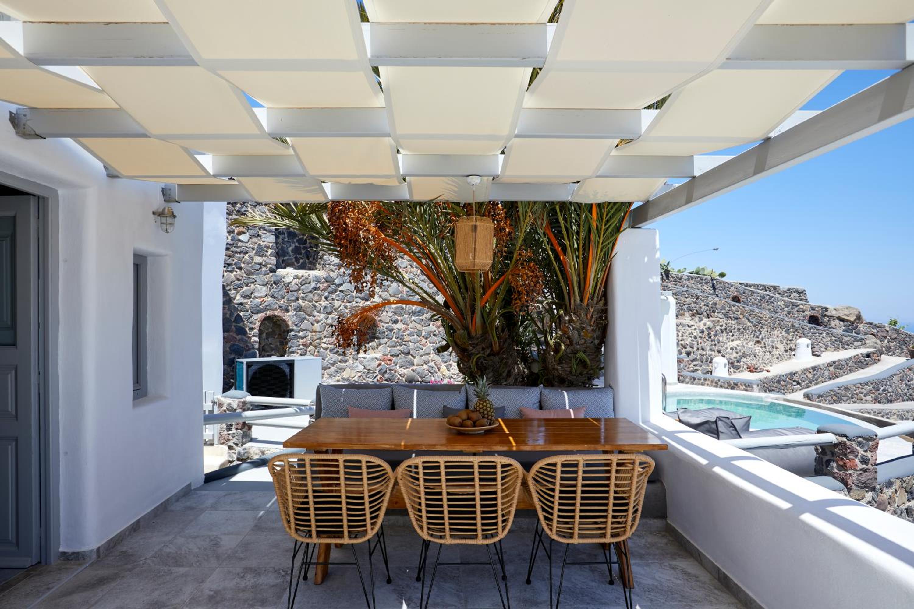 Premium Villa with Pool - Photo 3