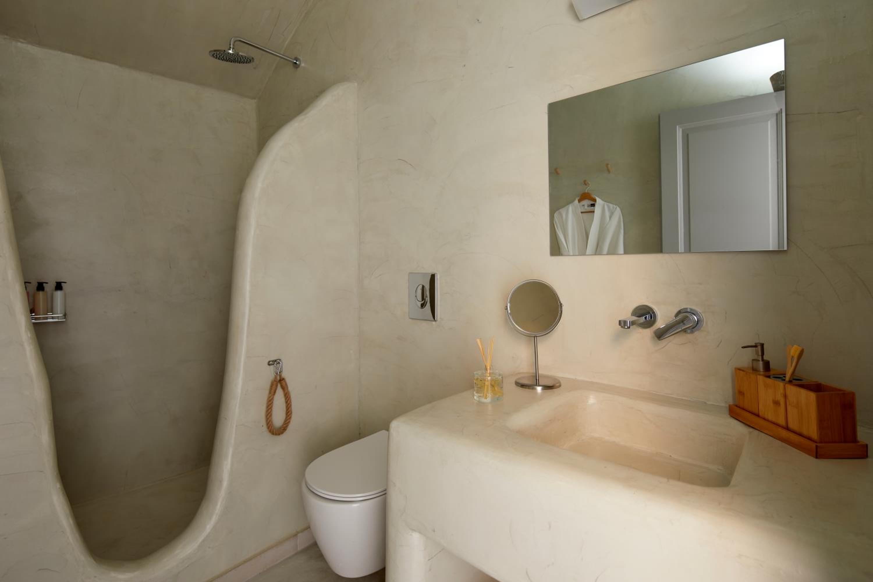 Premium Villa with Pool - Photo 12