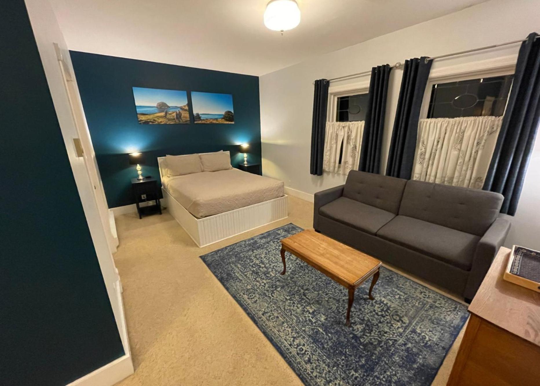 Deluxe Double Room with Shower photo 1
