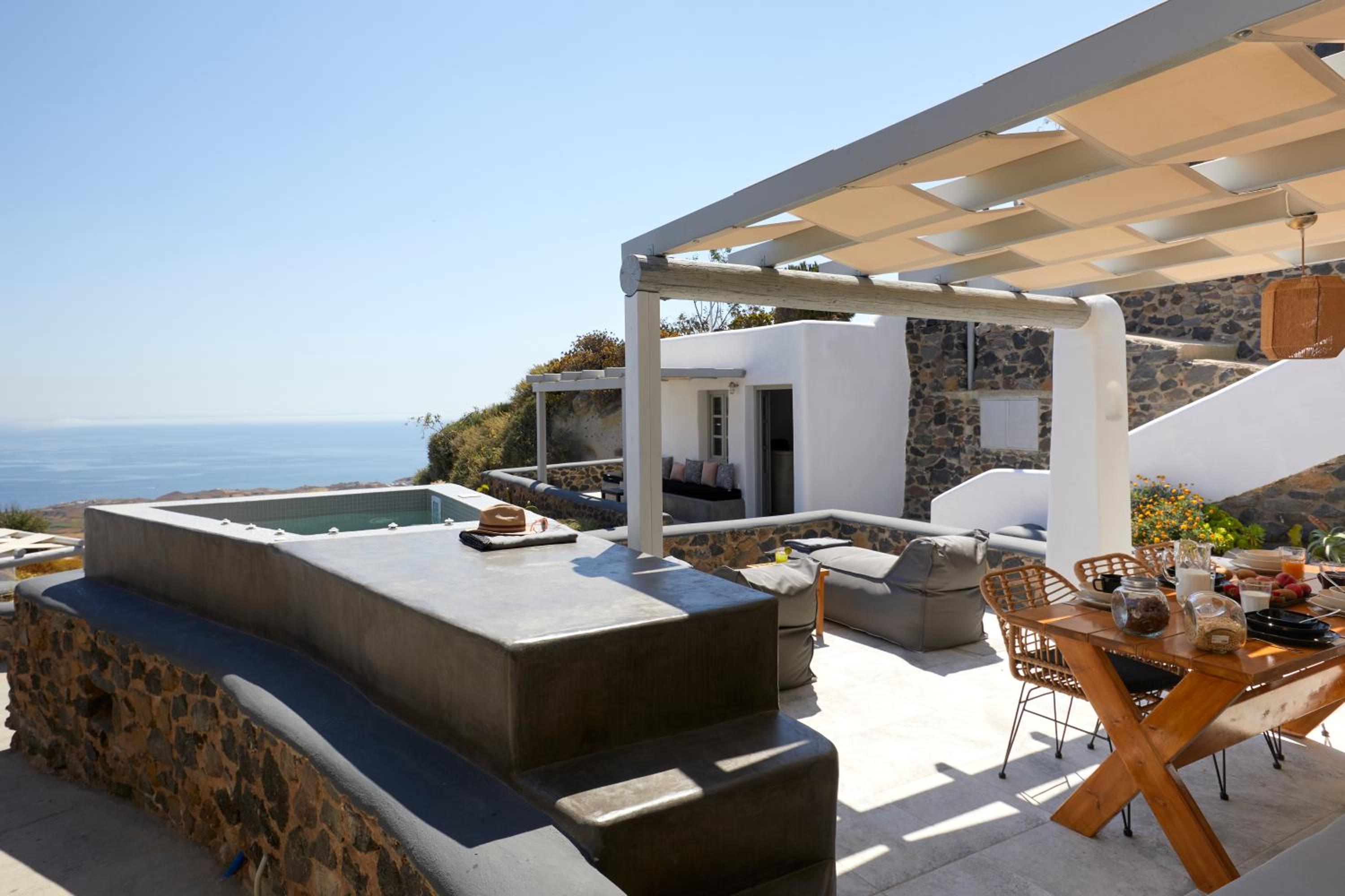Superior Villa with Hot Tub - Photo 4