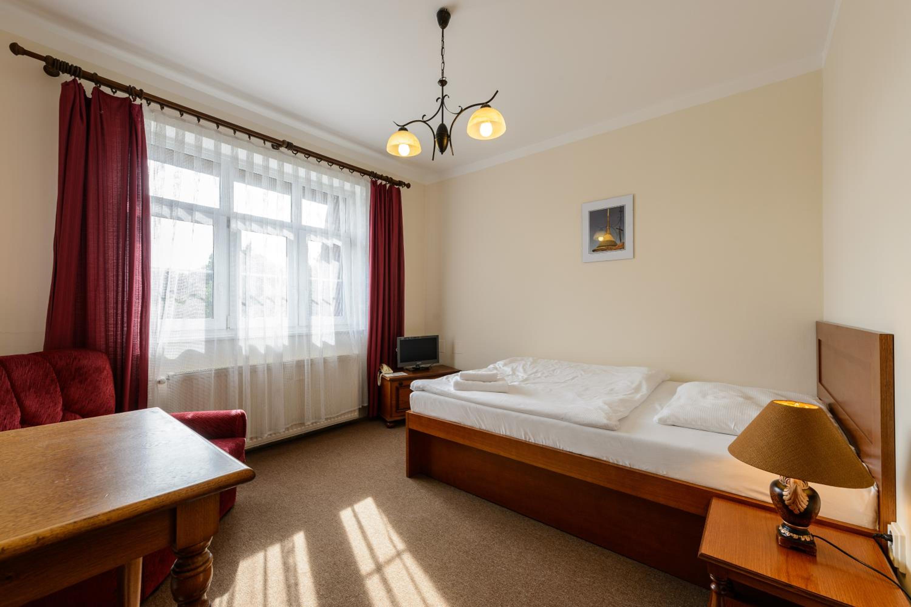 Single Room photo 2