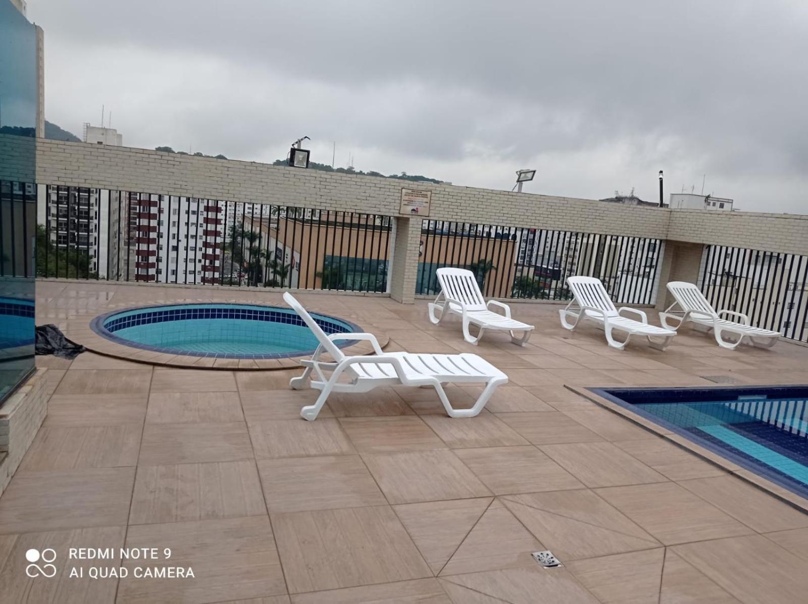 Apartment with Balcony - Photo 10
