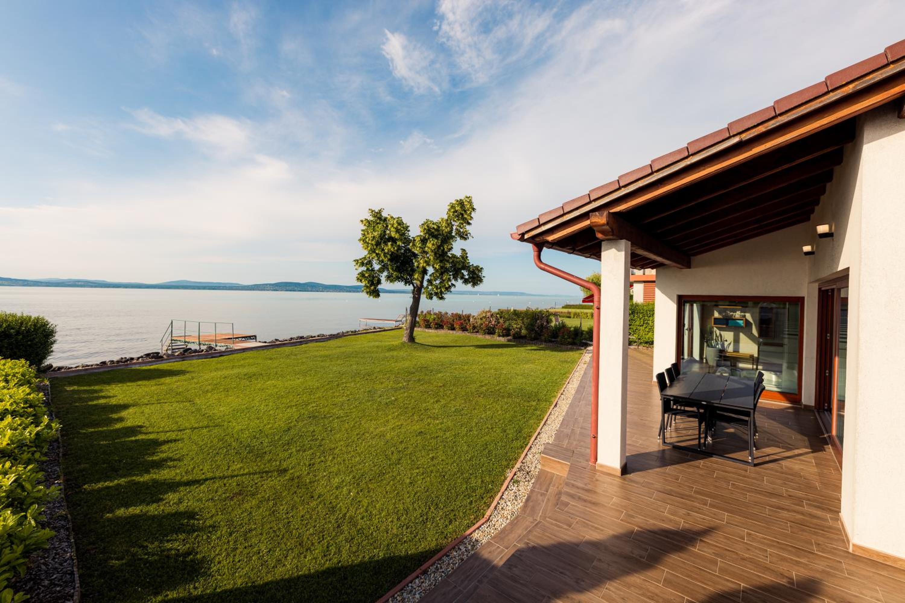Three-Bedroom House with Mezanine photo 1