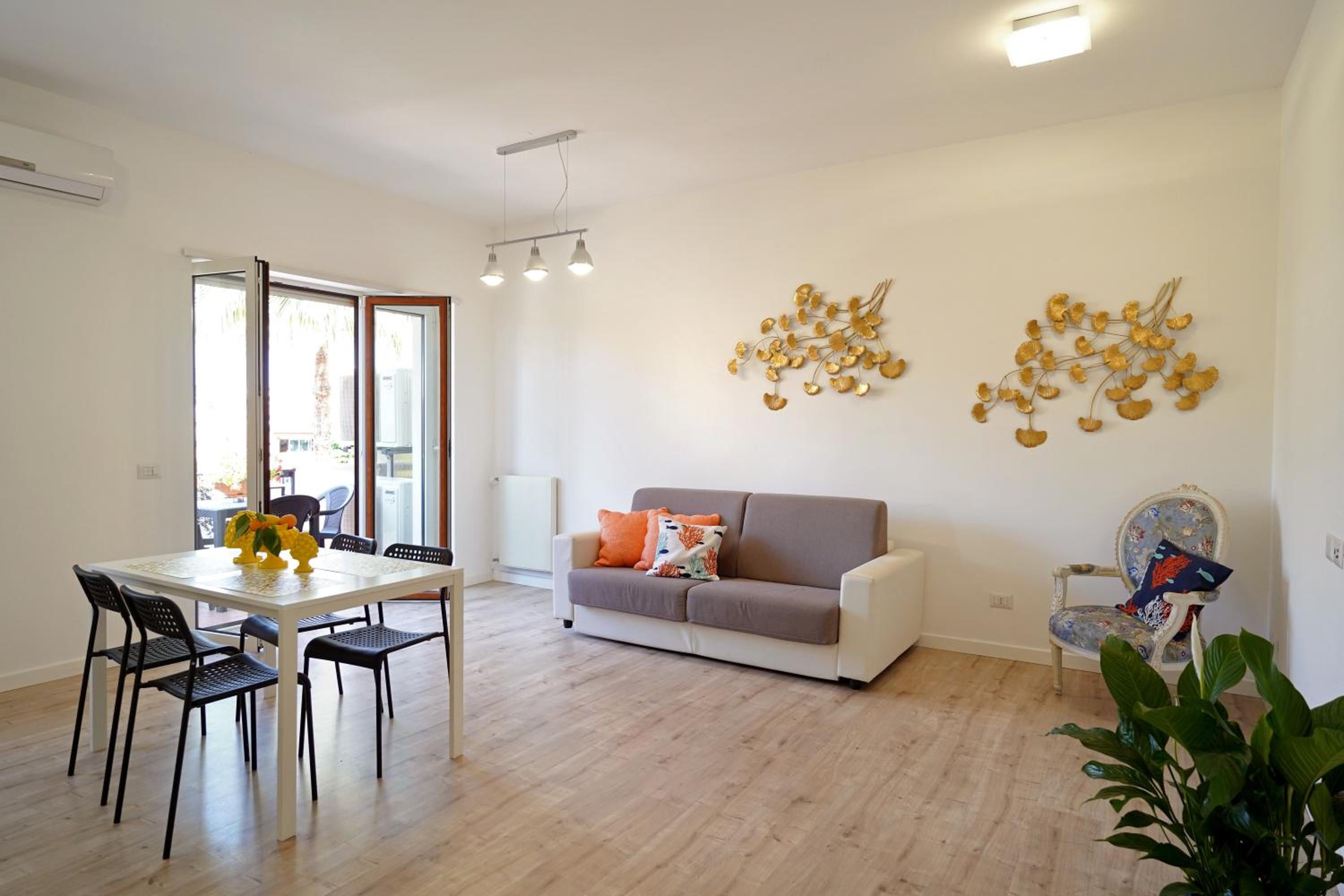 Deluxe Apartment