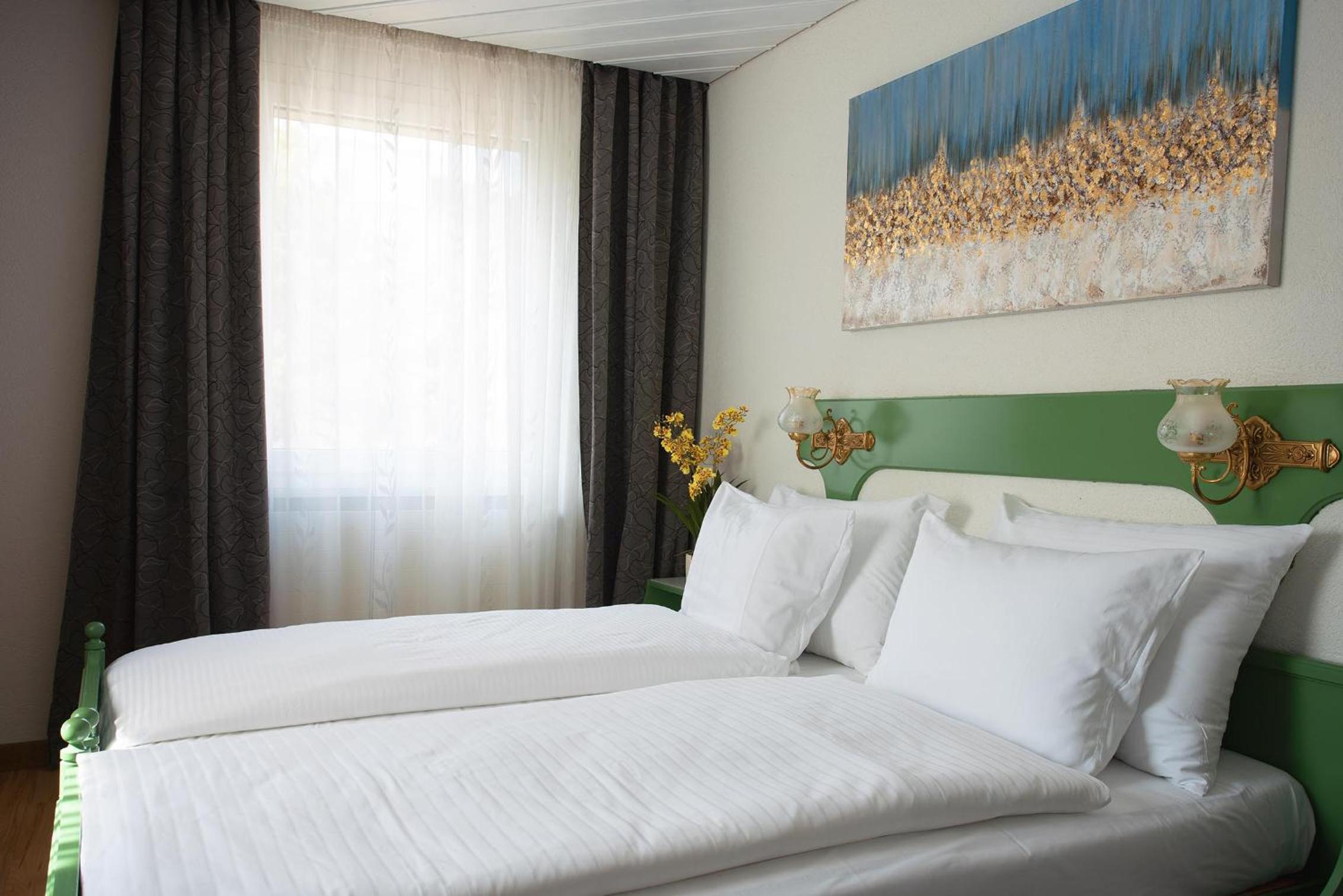Deluxe Double Room with Balcony - Photo 1