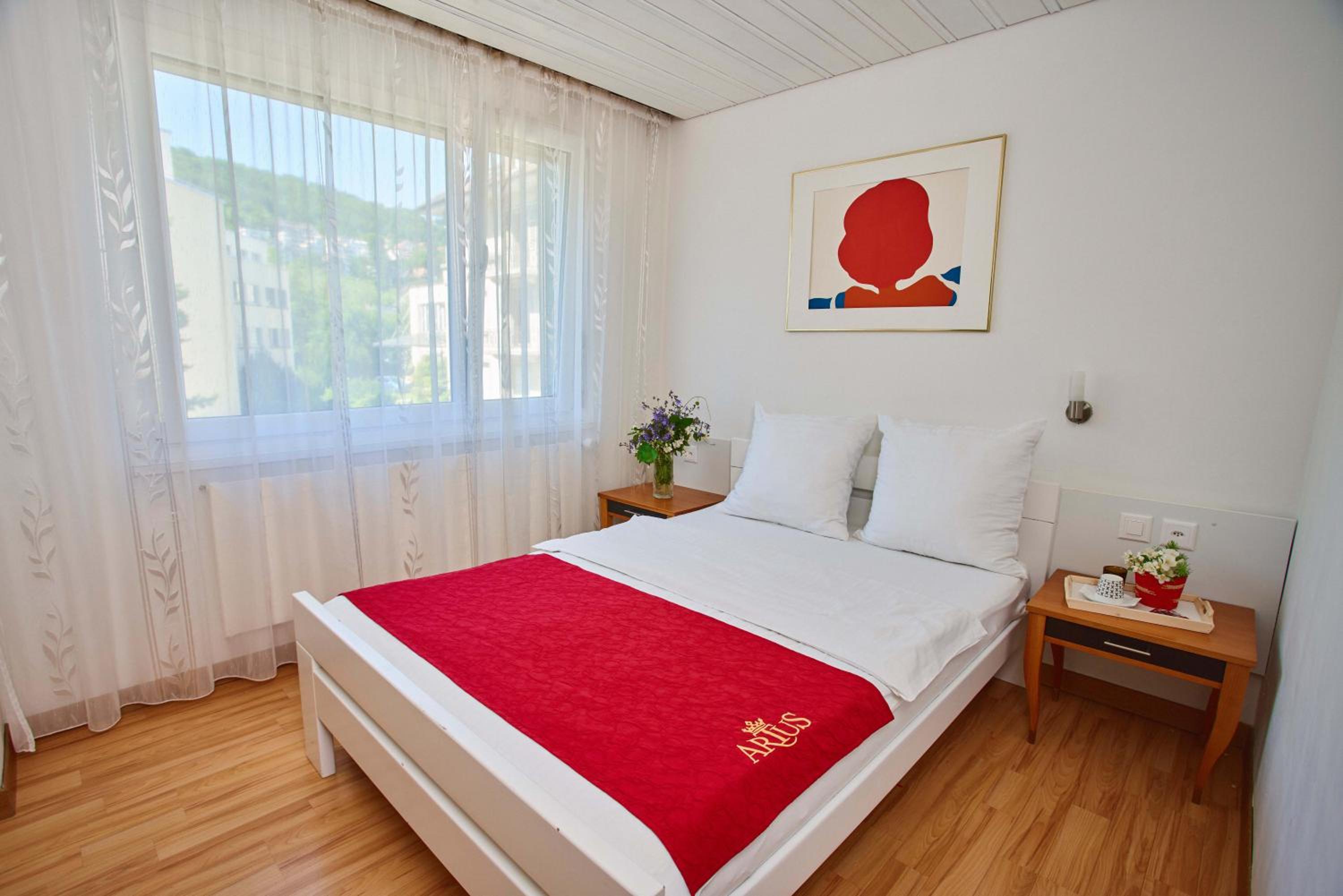 Single Room photo 2