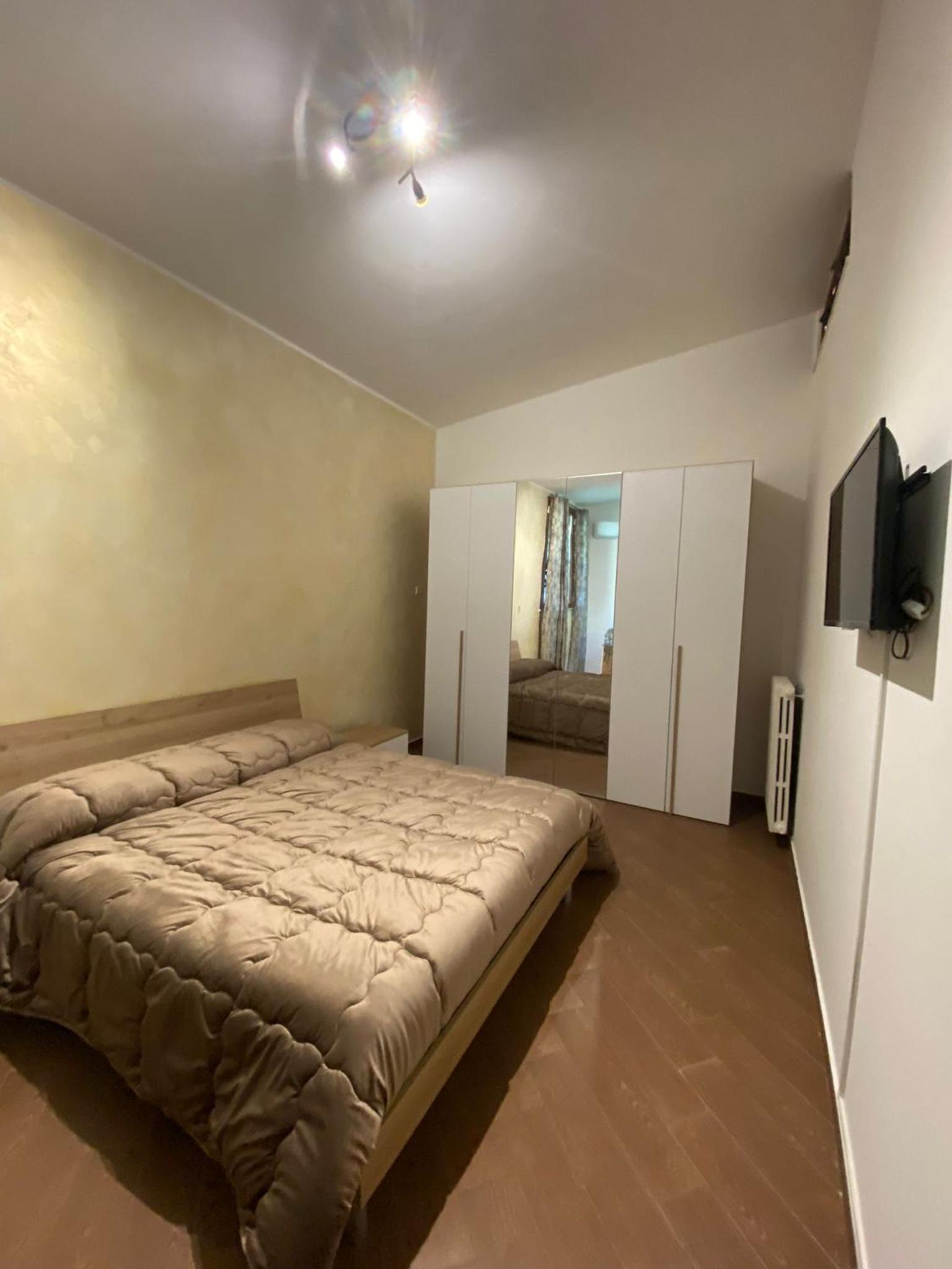 Two-Bedroom Apartment - Photo 4