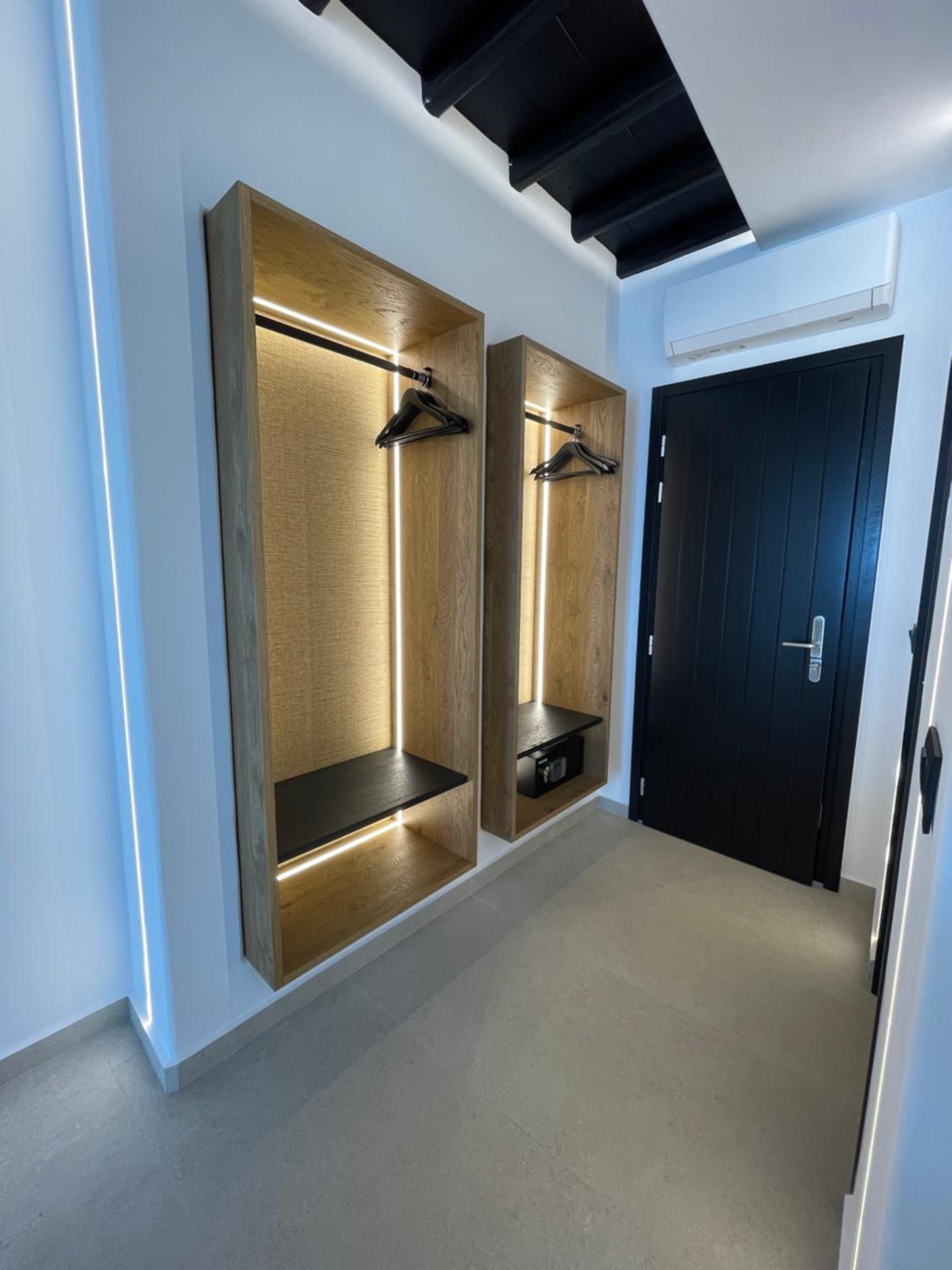 Suite with Private Pool - Photo 4