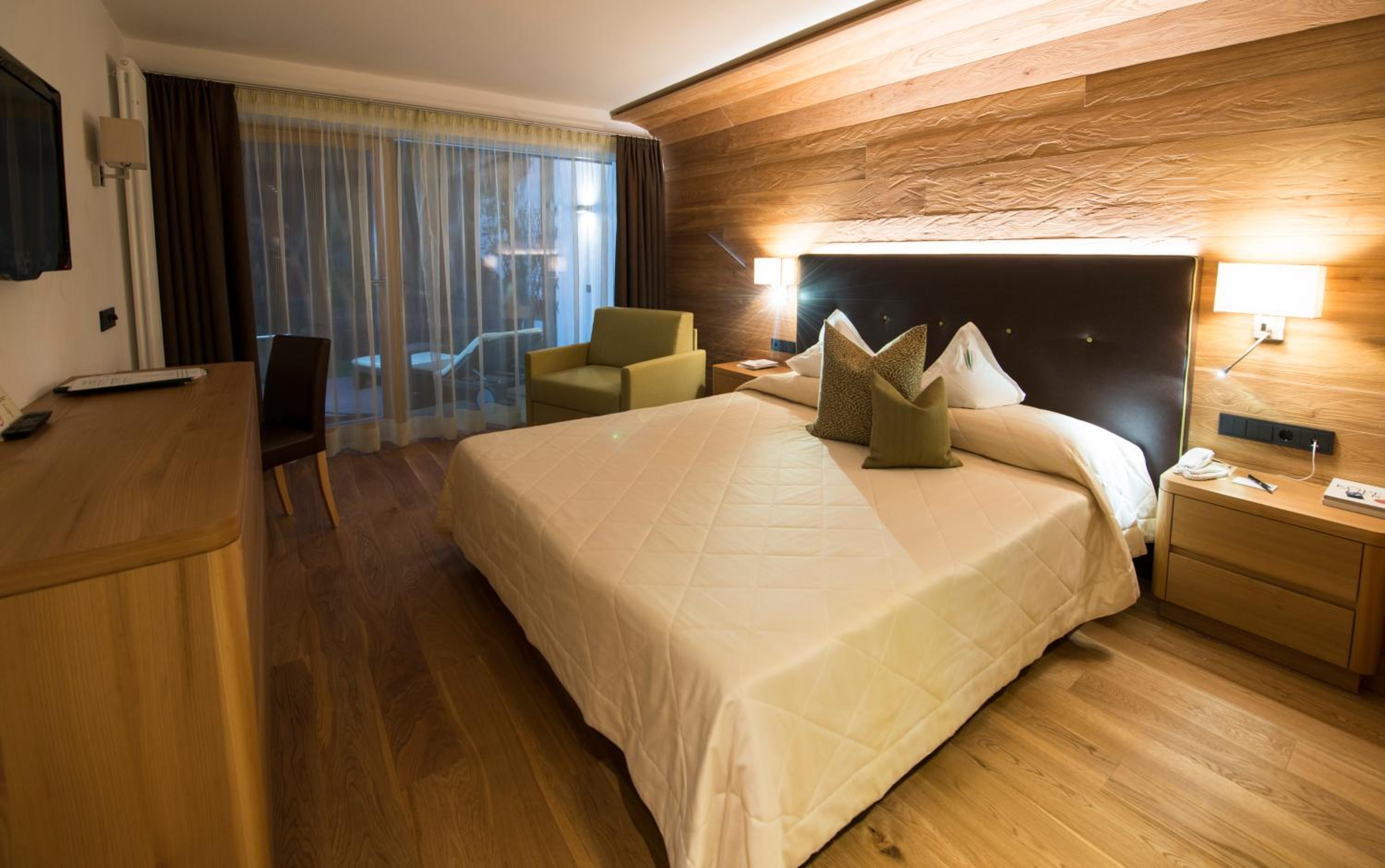 Superior Panorama Double or Twin Room with Balcony  - Photo 9