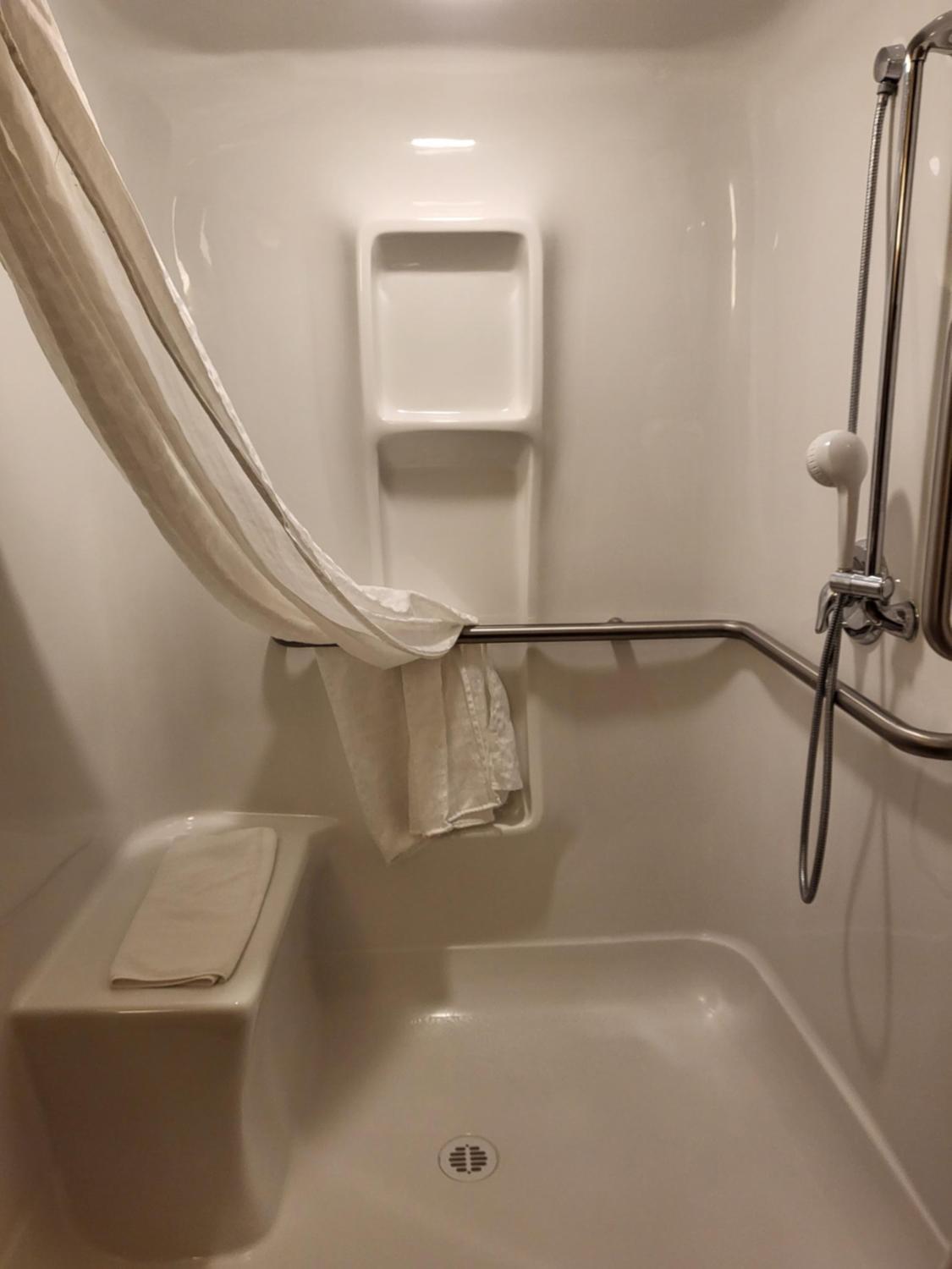 Ramada by Wyndham High River, Foto 2