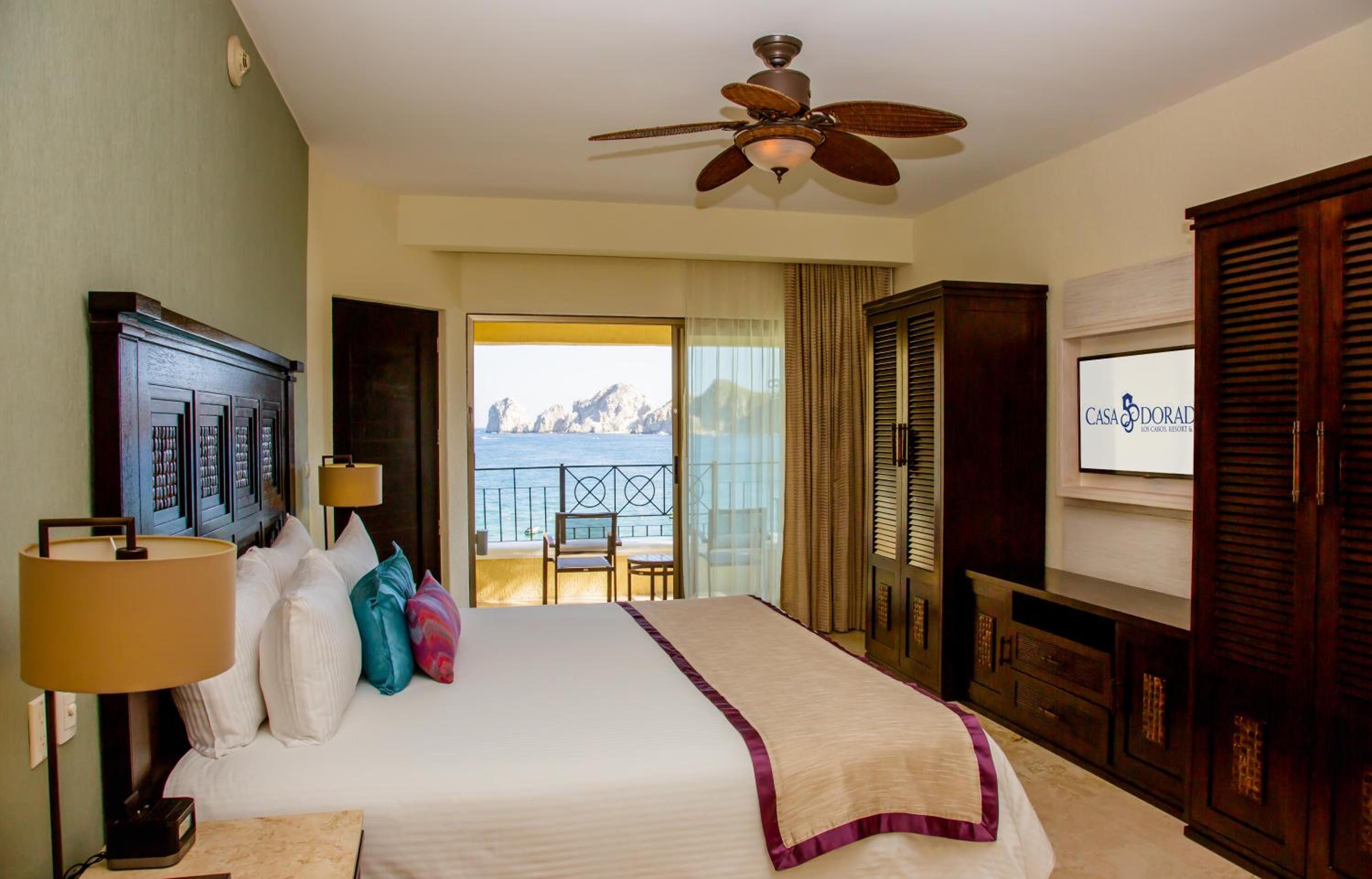 One-Bedroom Suite thumbnail 5