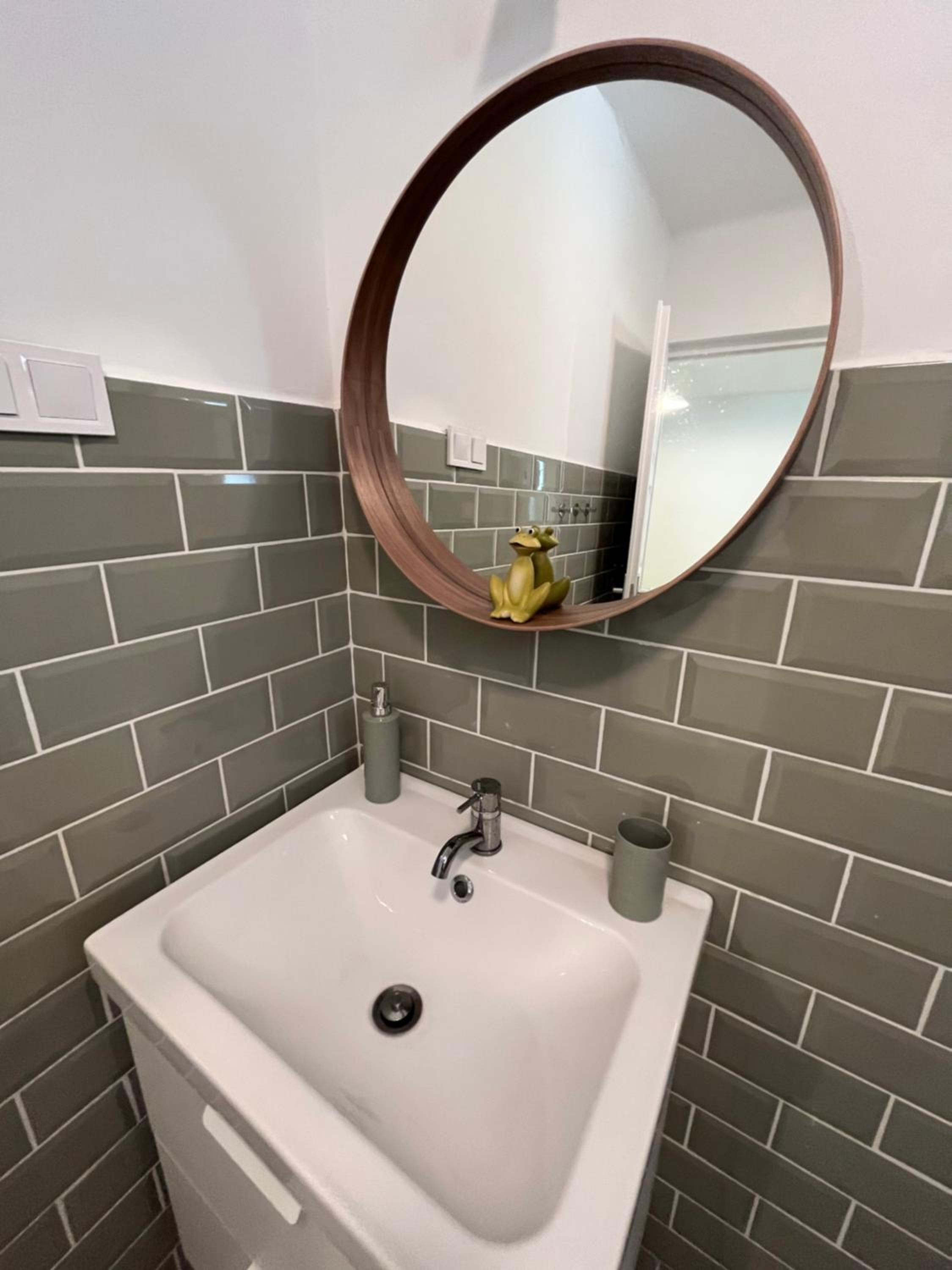 Three-Bedroom Apartment - Photo 4