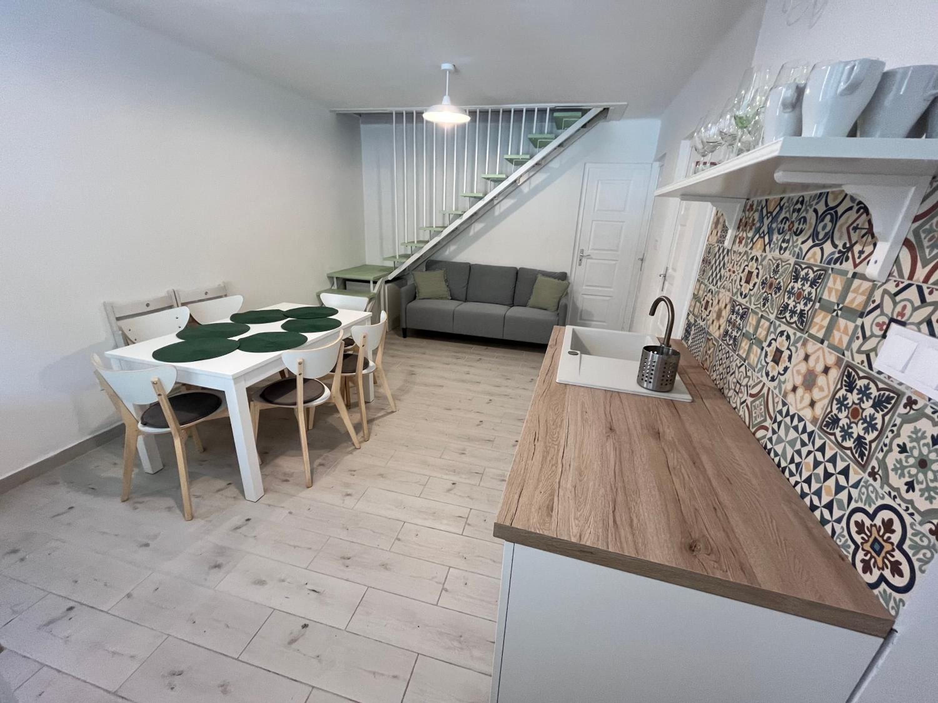 Three-Bedroom Apartment - Photo 37