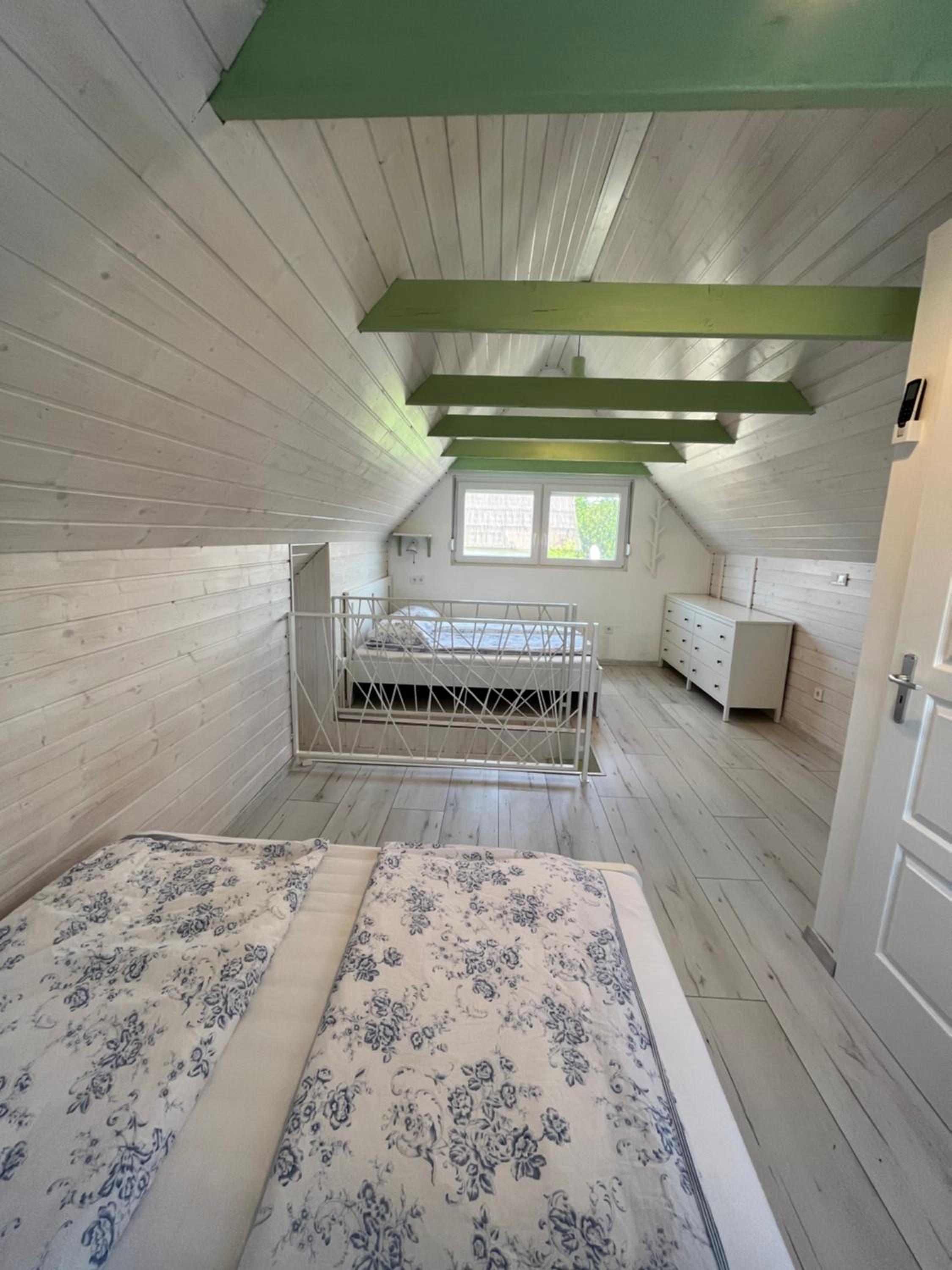 Three-Bedroom Apartment - Photo 31