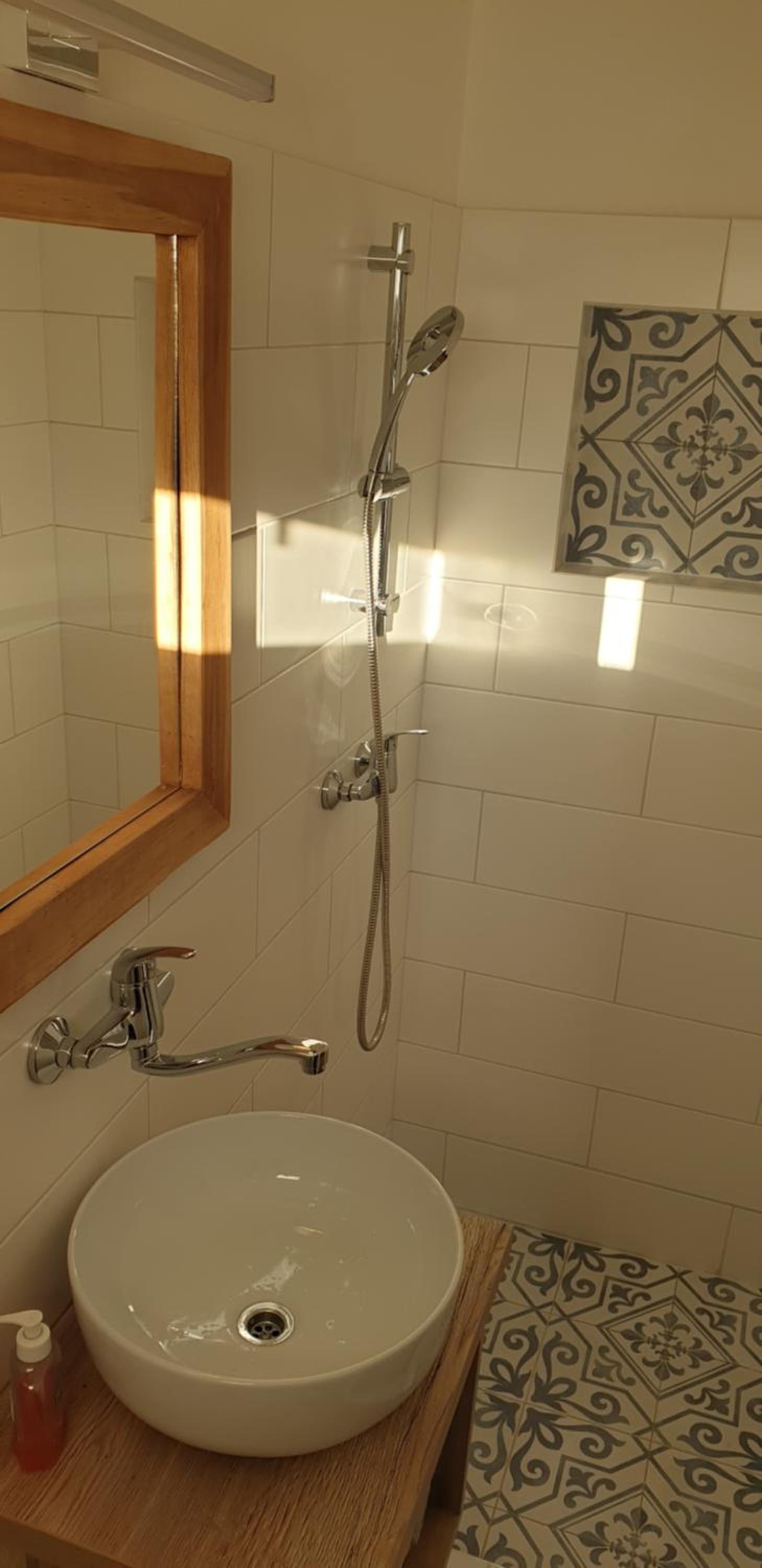 Double or Twin Room with Private Bathroom photo 2