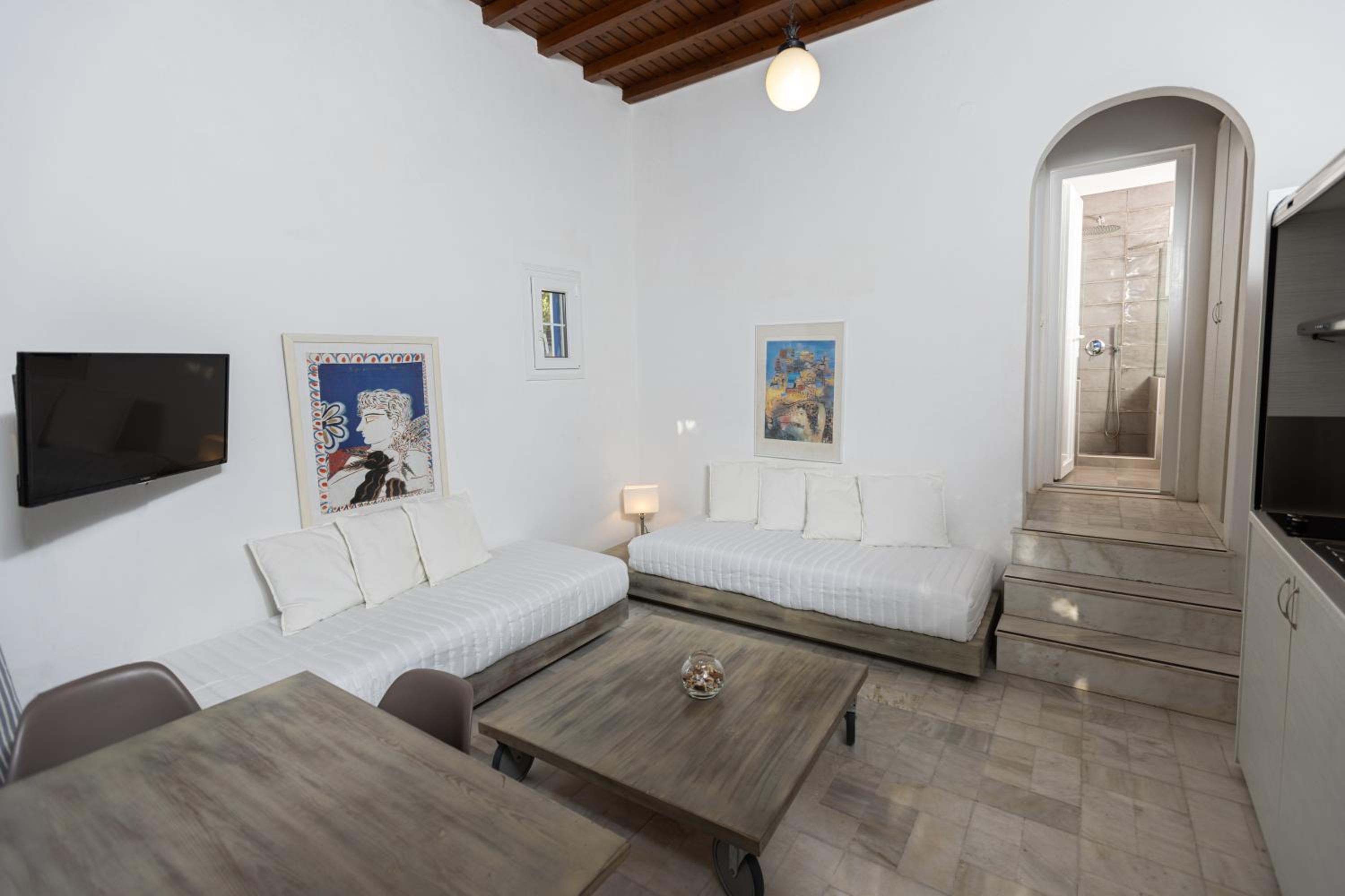 One-Bedroom Apartment (4 Adults) photo 1