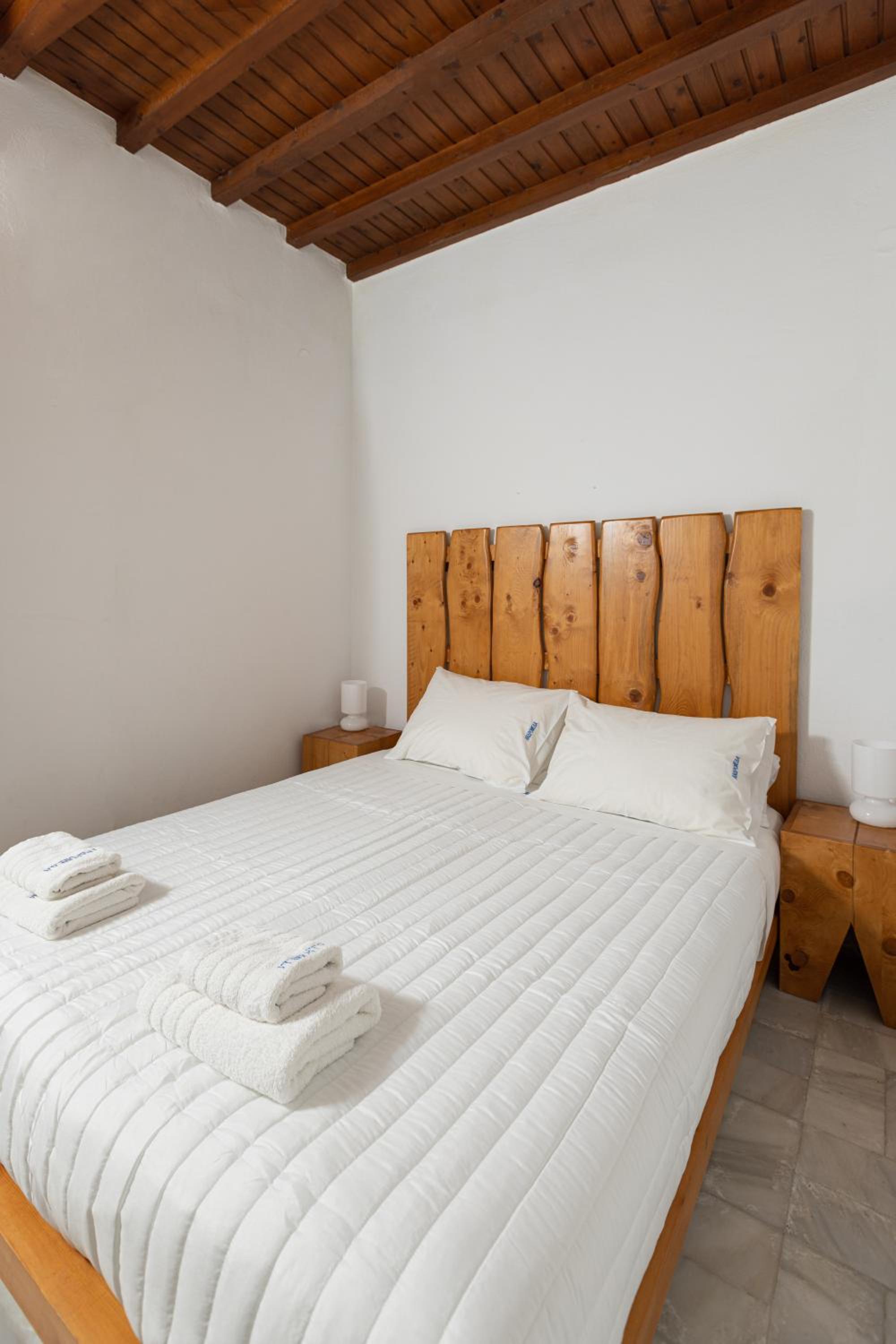 One-Bedroom Apartment (4 Adults) photo 3