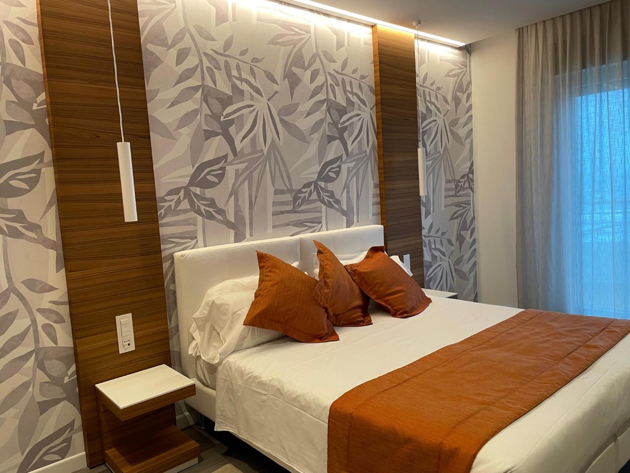 Double or Twin Room with Sea View photo 1