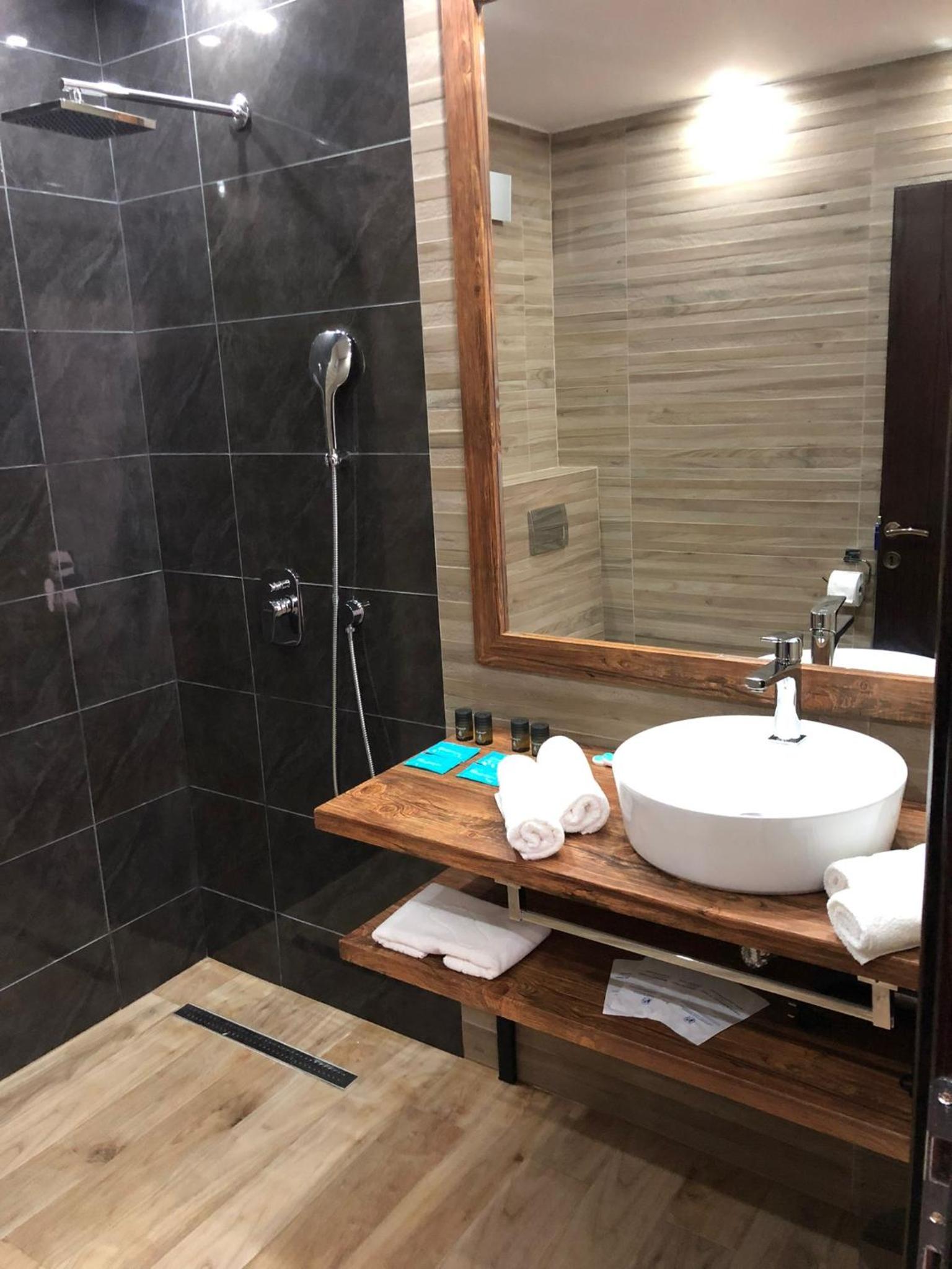 Deluxe Double Room with Sea View photo 2