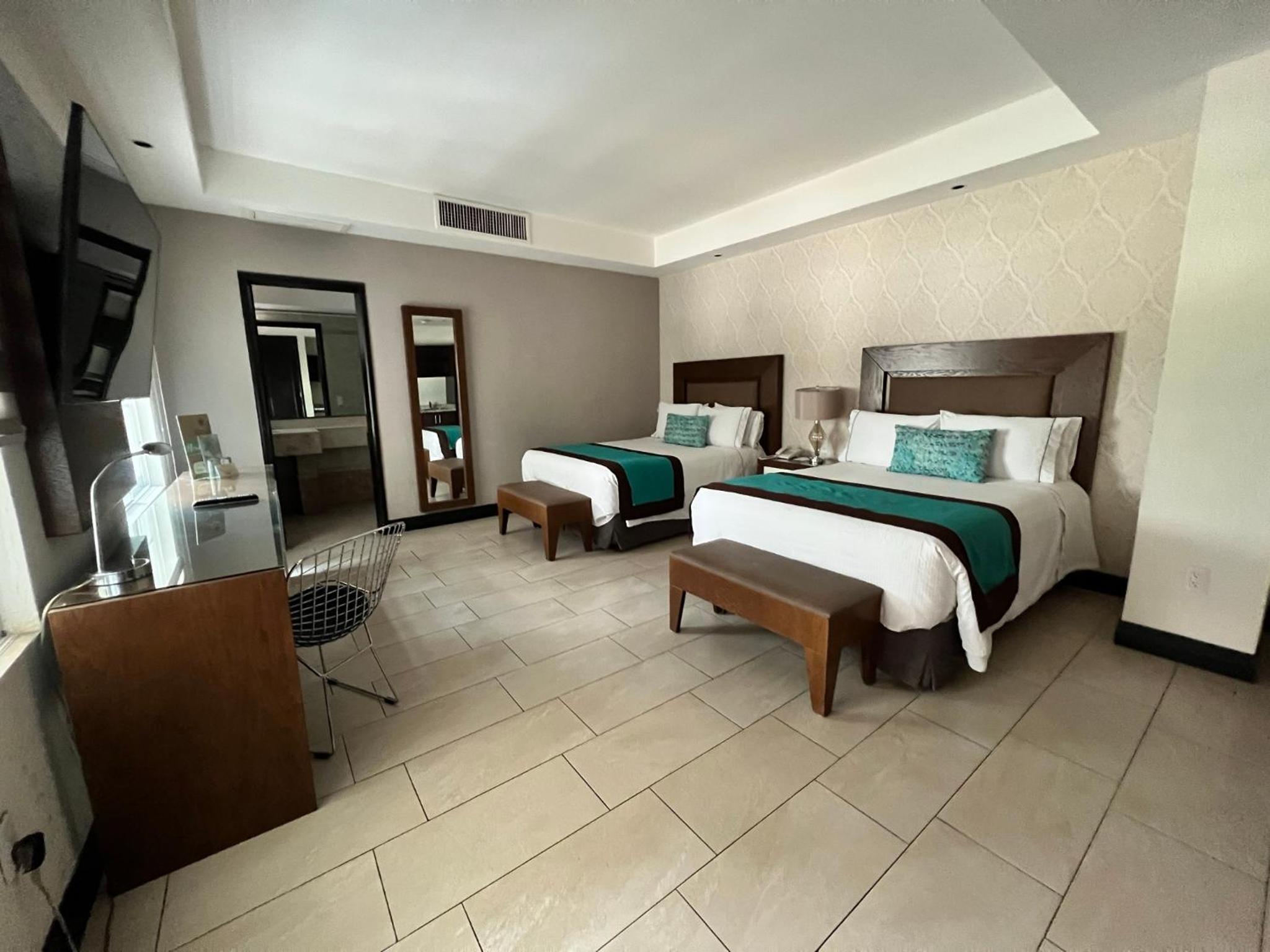 Standard Double Suite - Photo 6