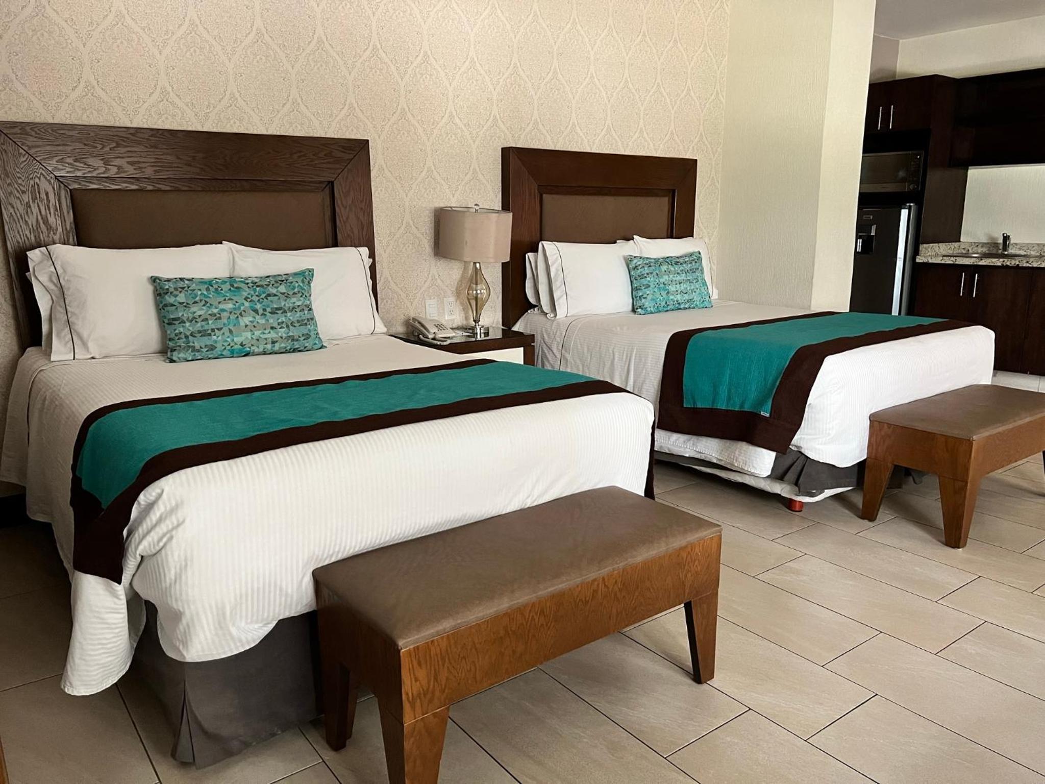 Standard Double Suite - Photo 10