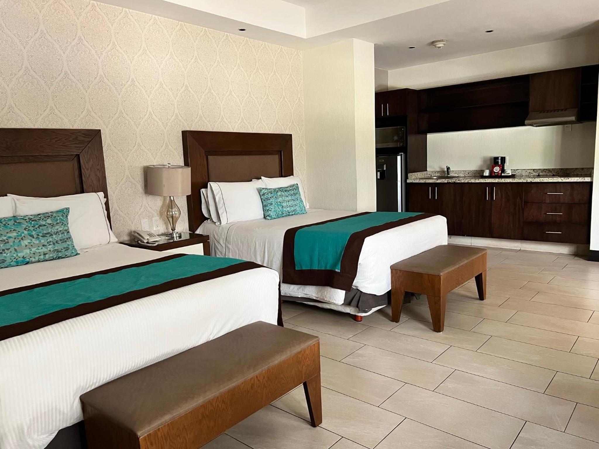 Standard Double Suite - Photo 8