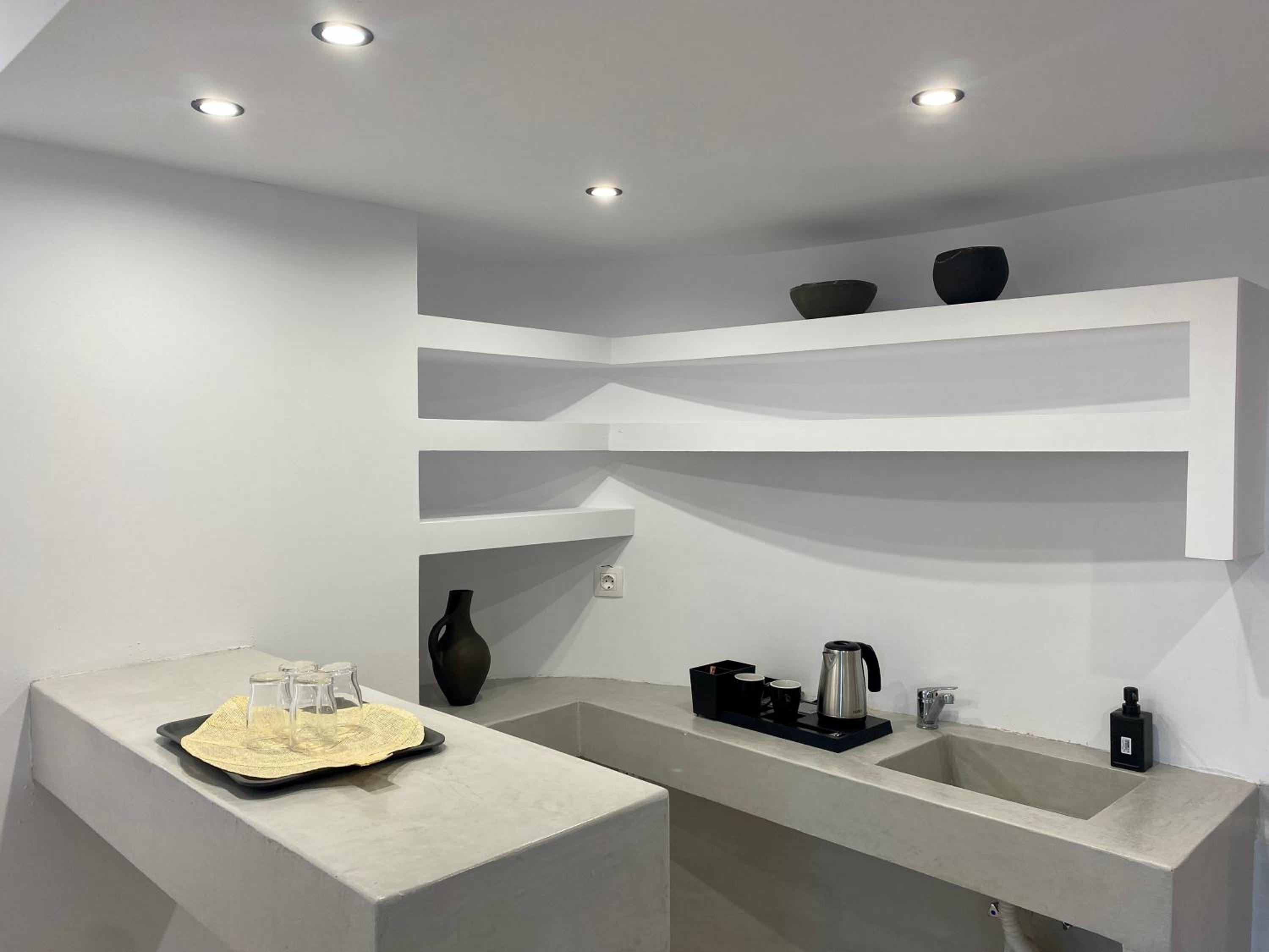 Apartment with Sea View - Photo 14