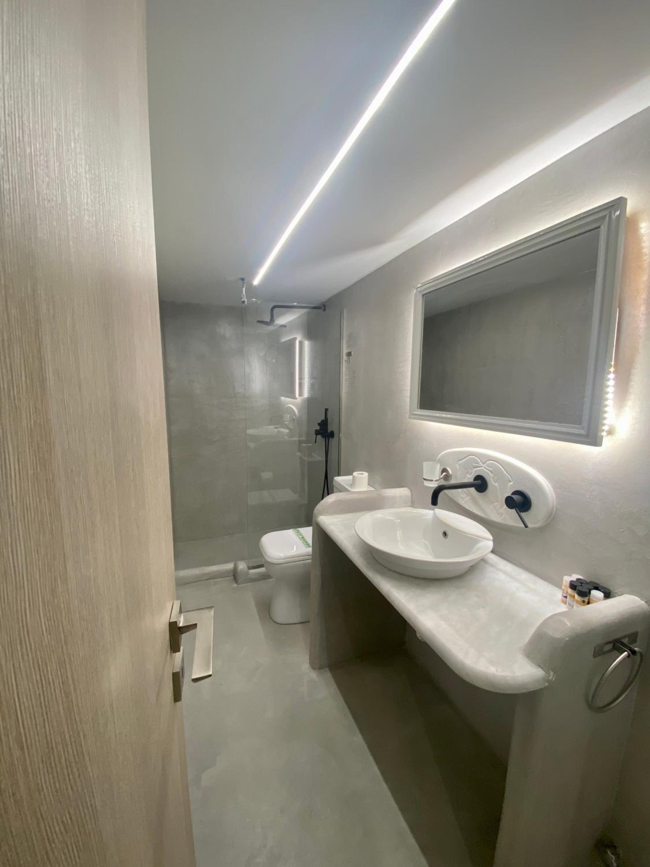 Apartment with Sea View - Photo 5