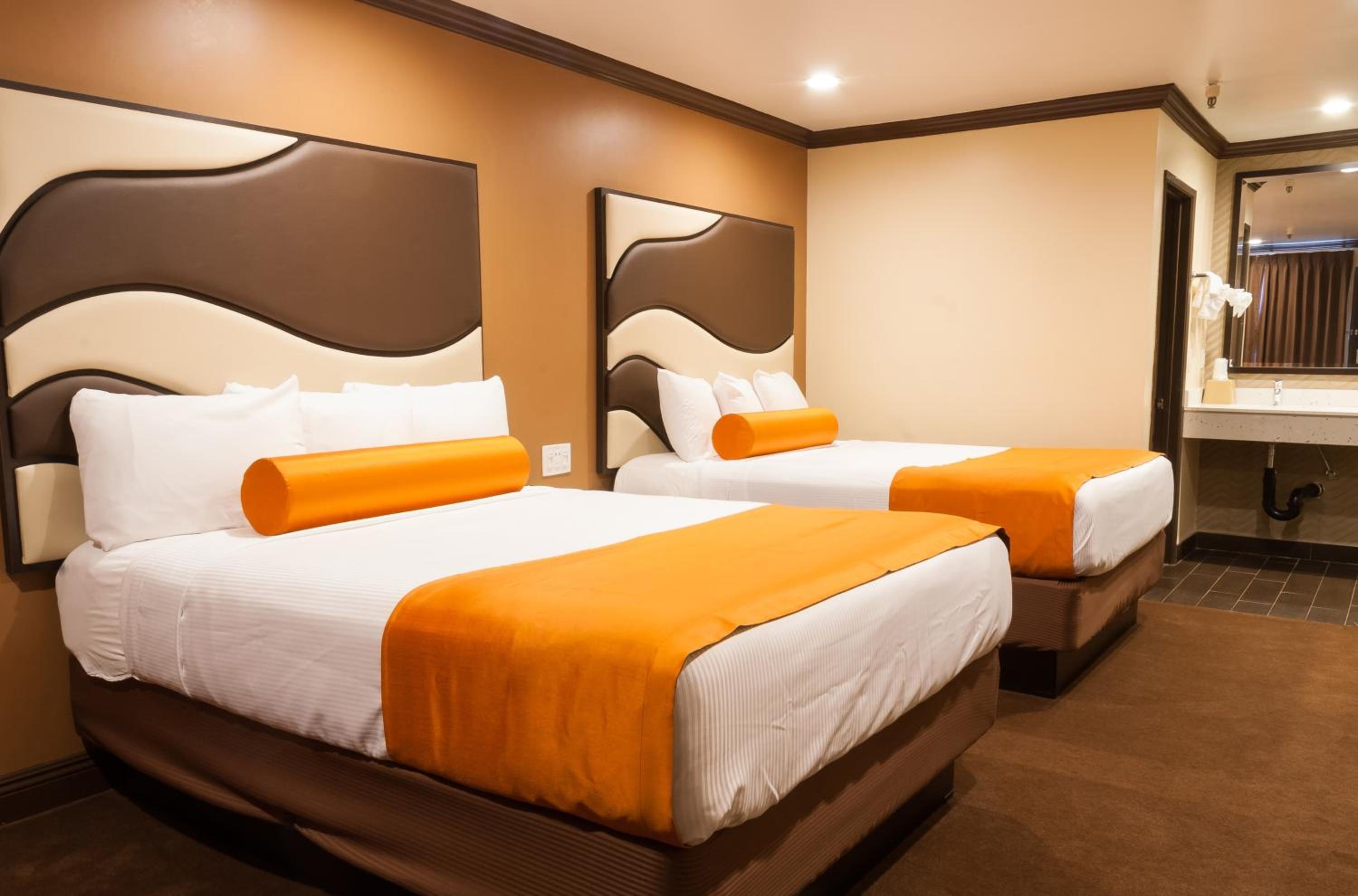 Family Suite - Photo 1