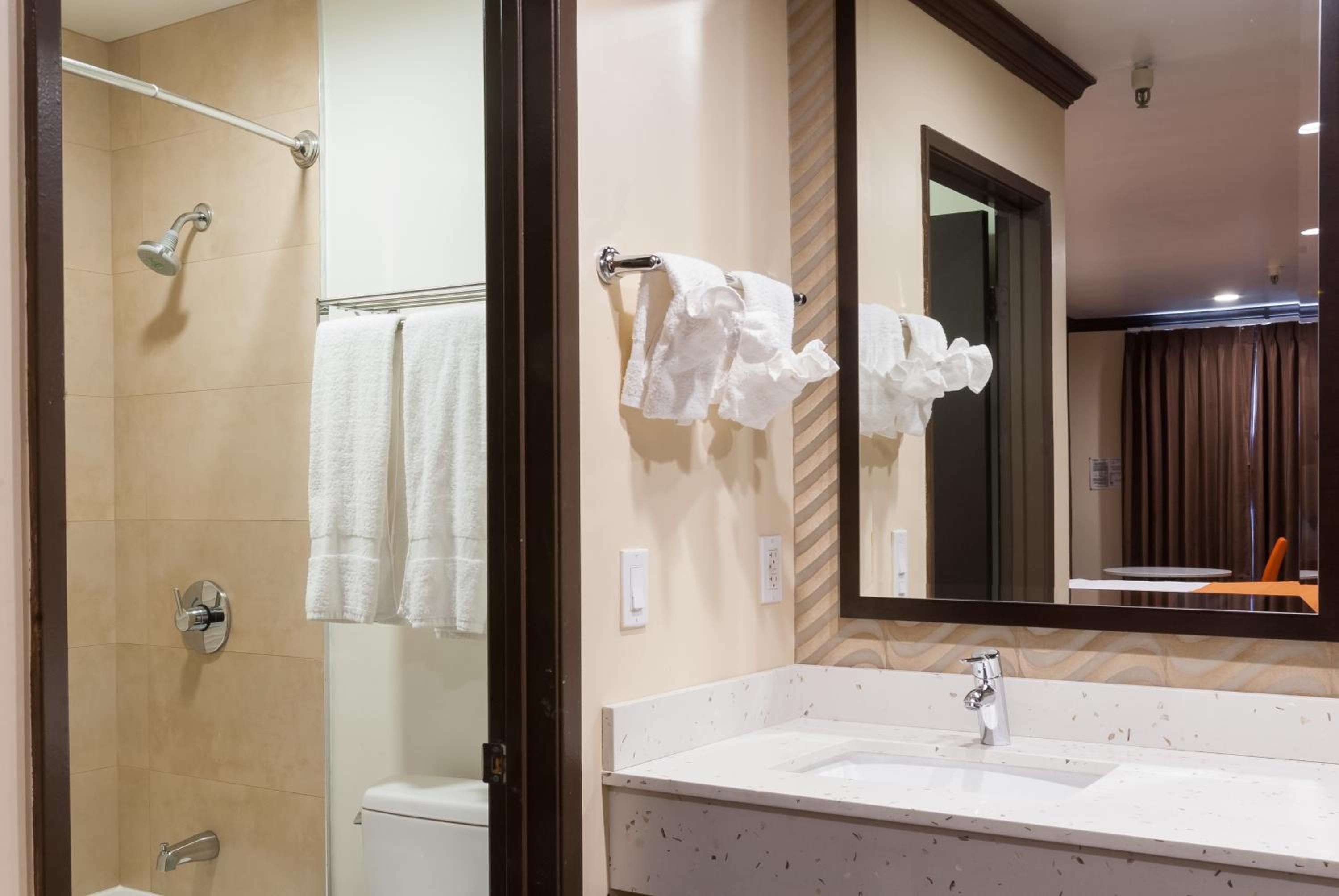 Family Suite - Photo 3