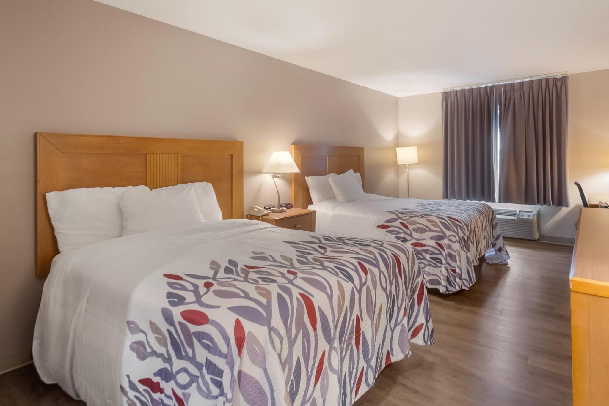 Deluxe Room with Two Double Beds Non-Smoking