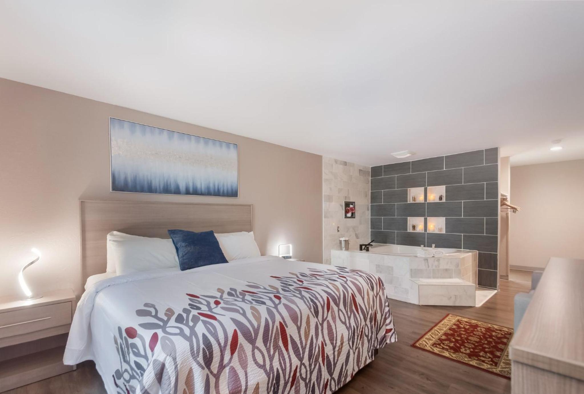 Superior King Room with Spa Bath Non-Smoking