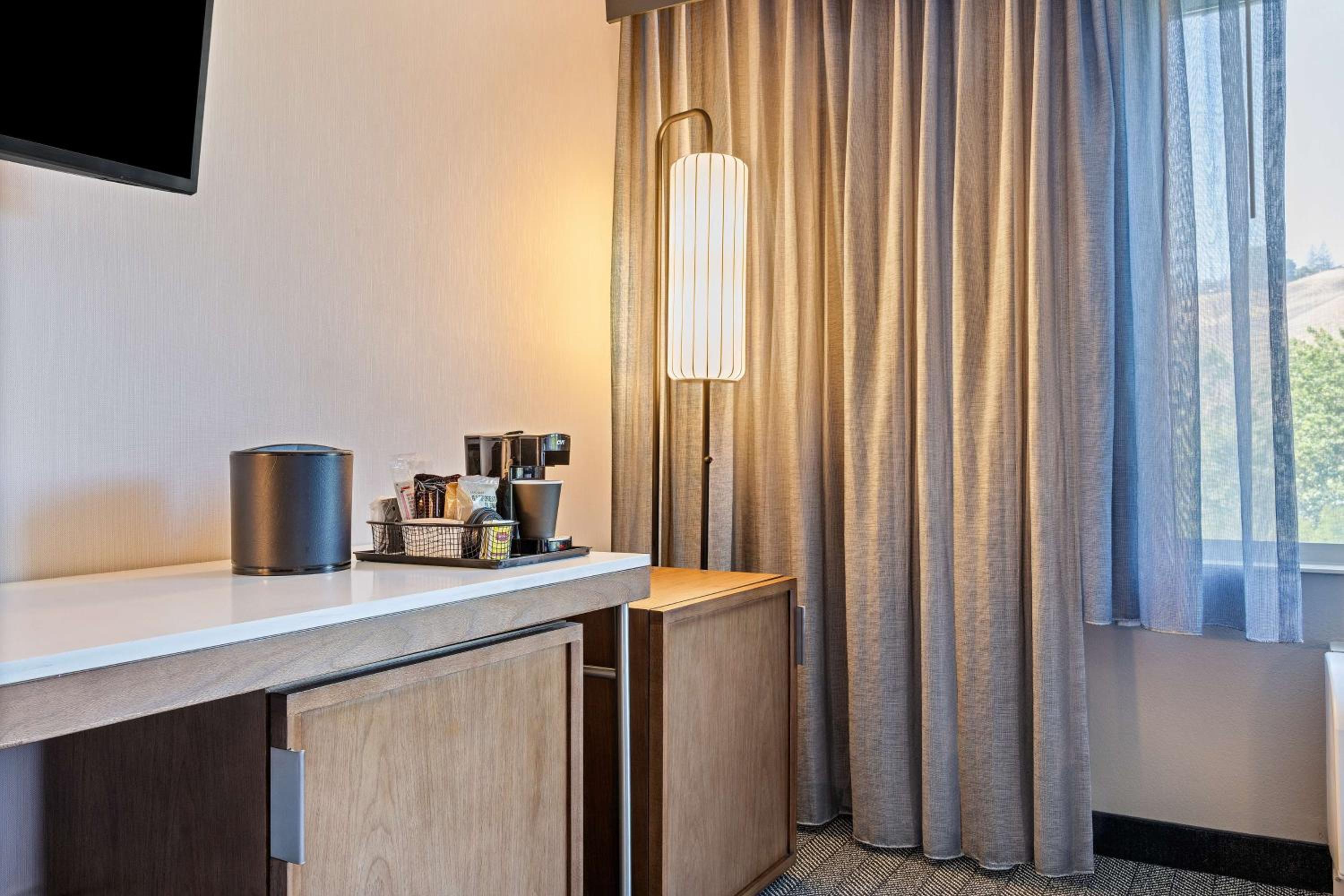 Guestroom King - Photo 4