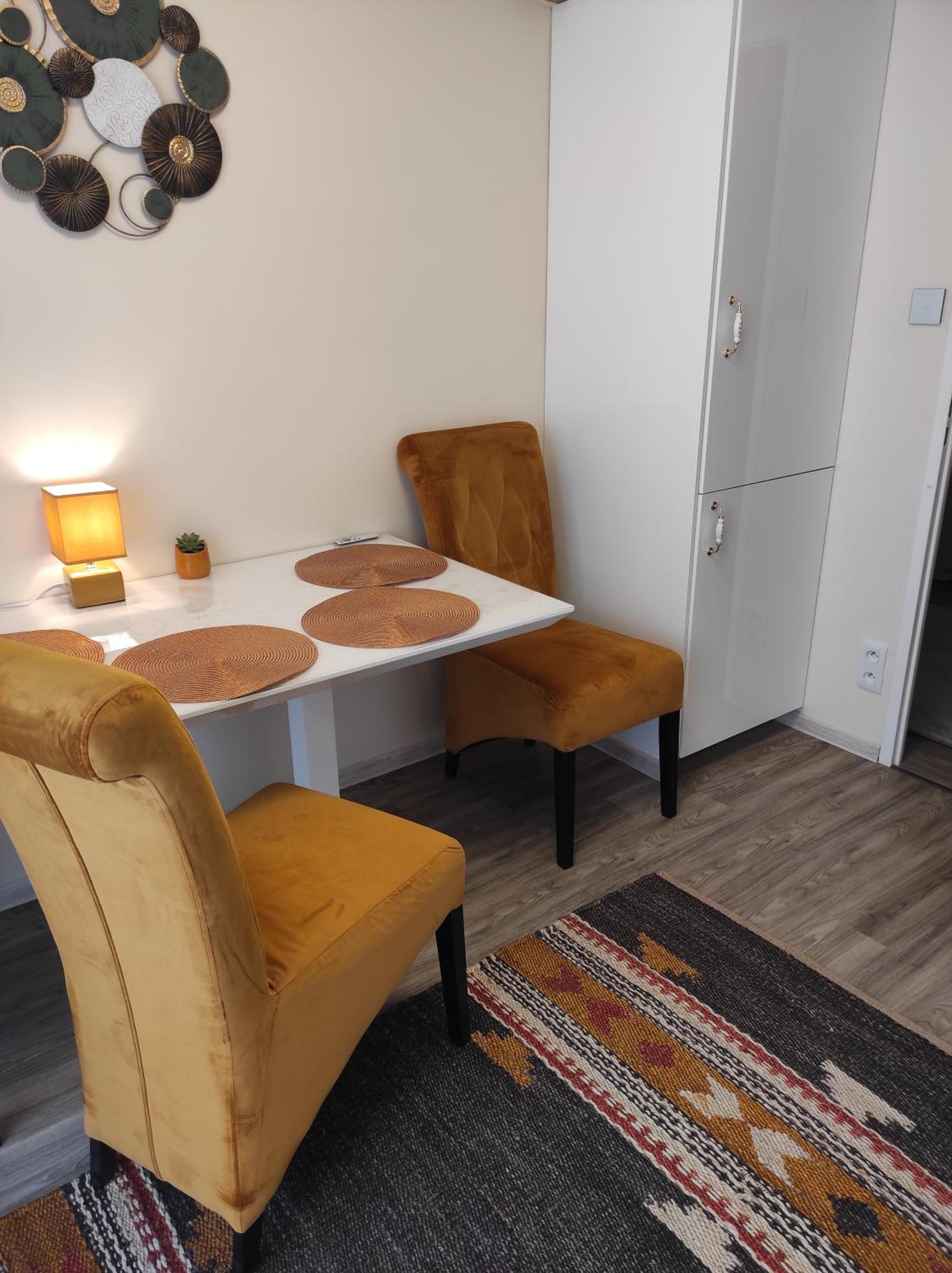 Two-Bedroom Apartment - Photo 16
