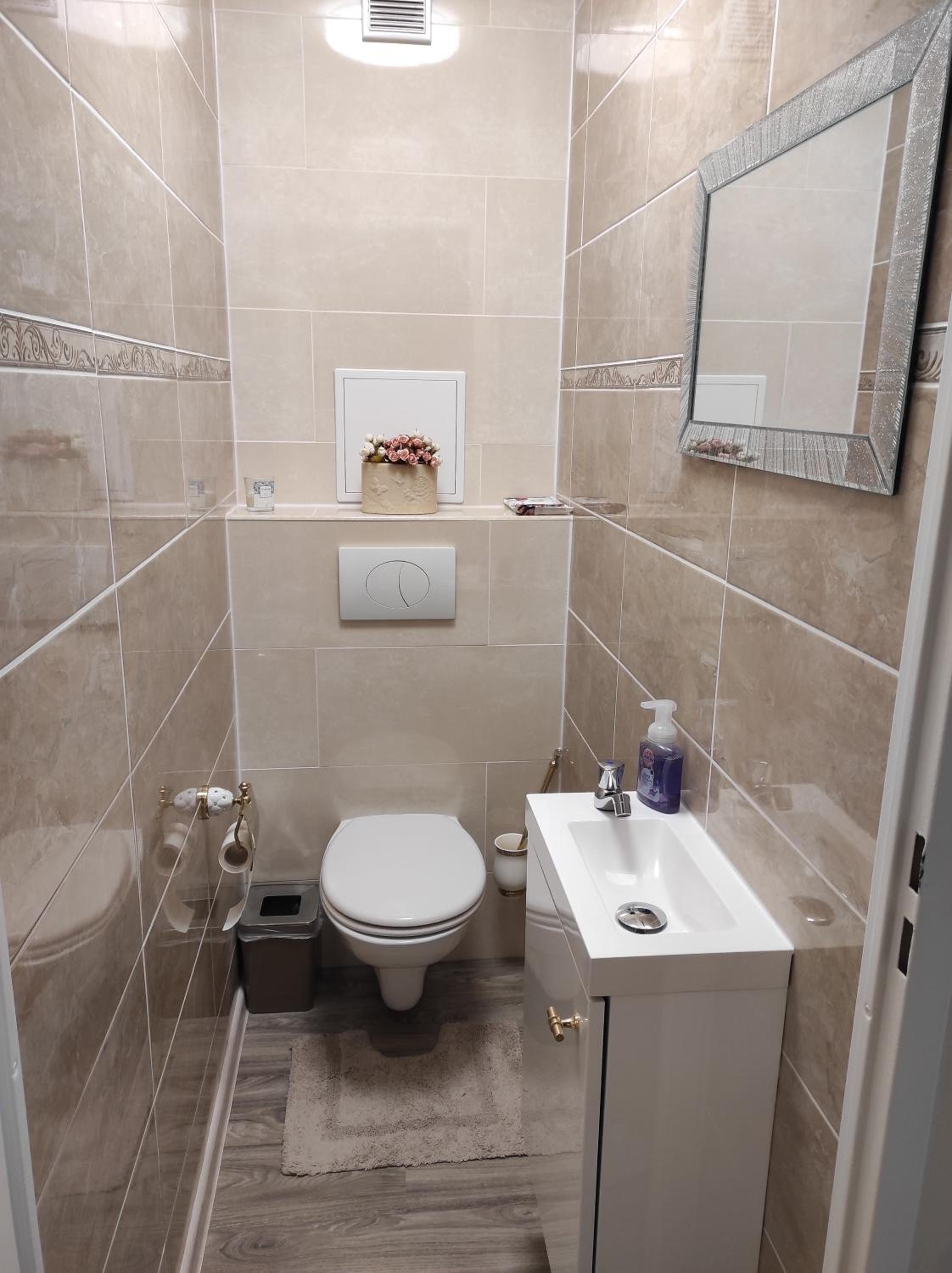 Two-Bedroom Apartment - Photo 24