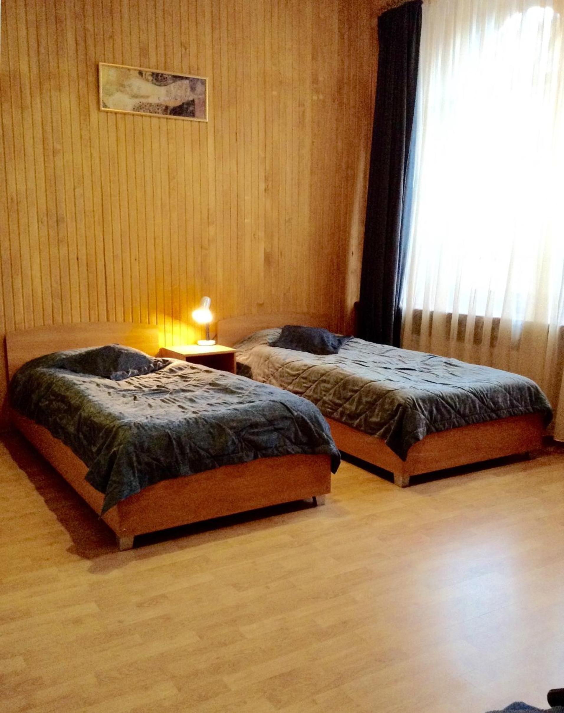 Twin Room - Photo 8