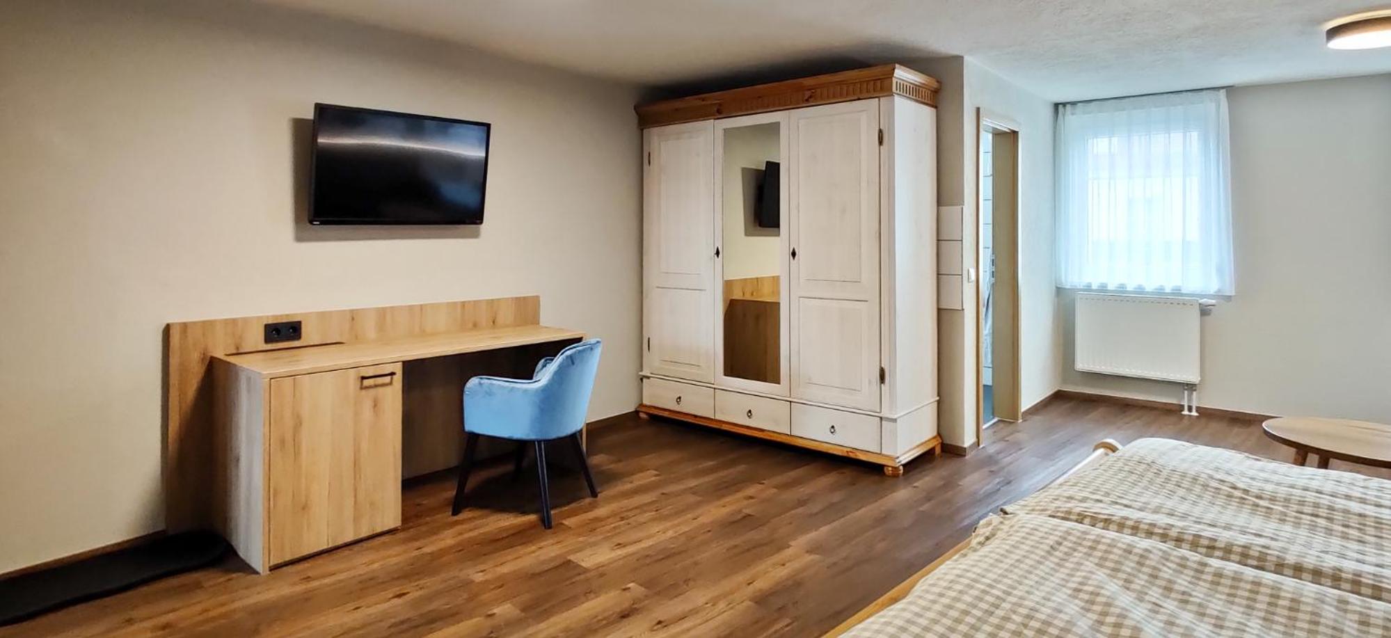 Double Room with Private Bathroom photo 2