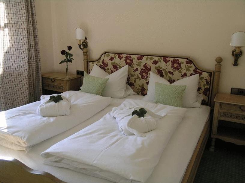 Double Room - Photo 8