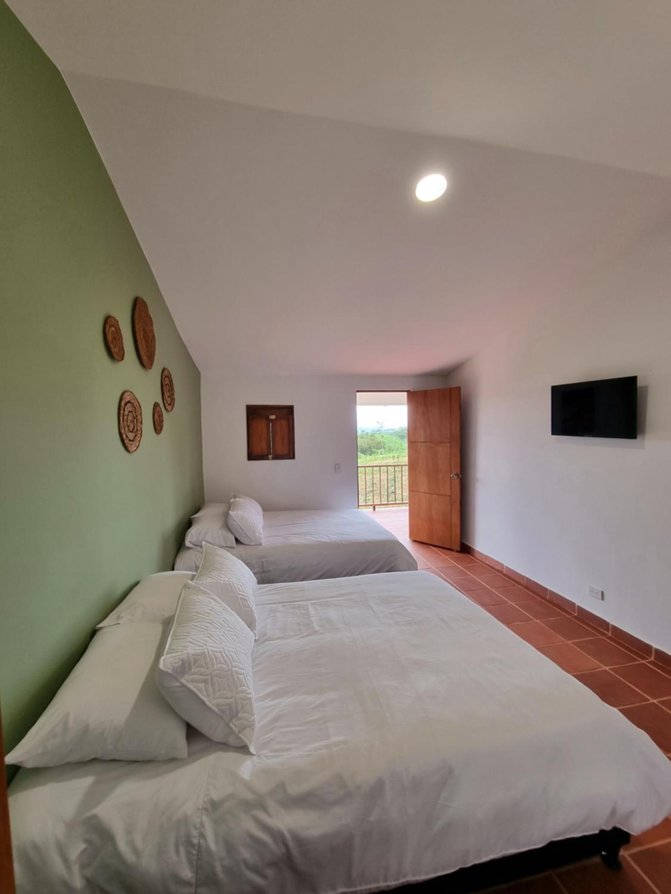 Deluxe Double Room With Two Double Beds photo 3