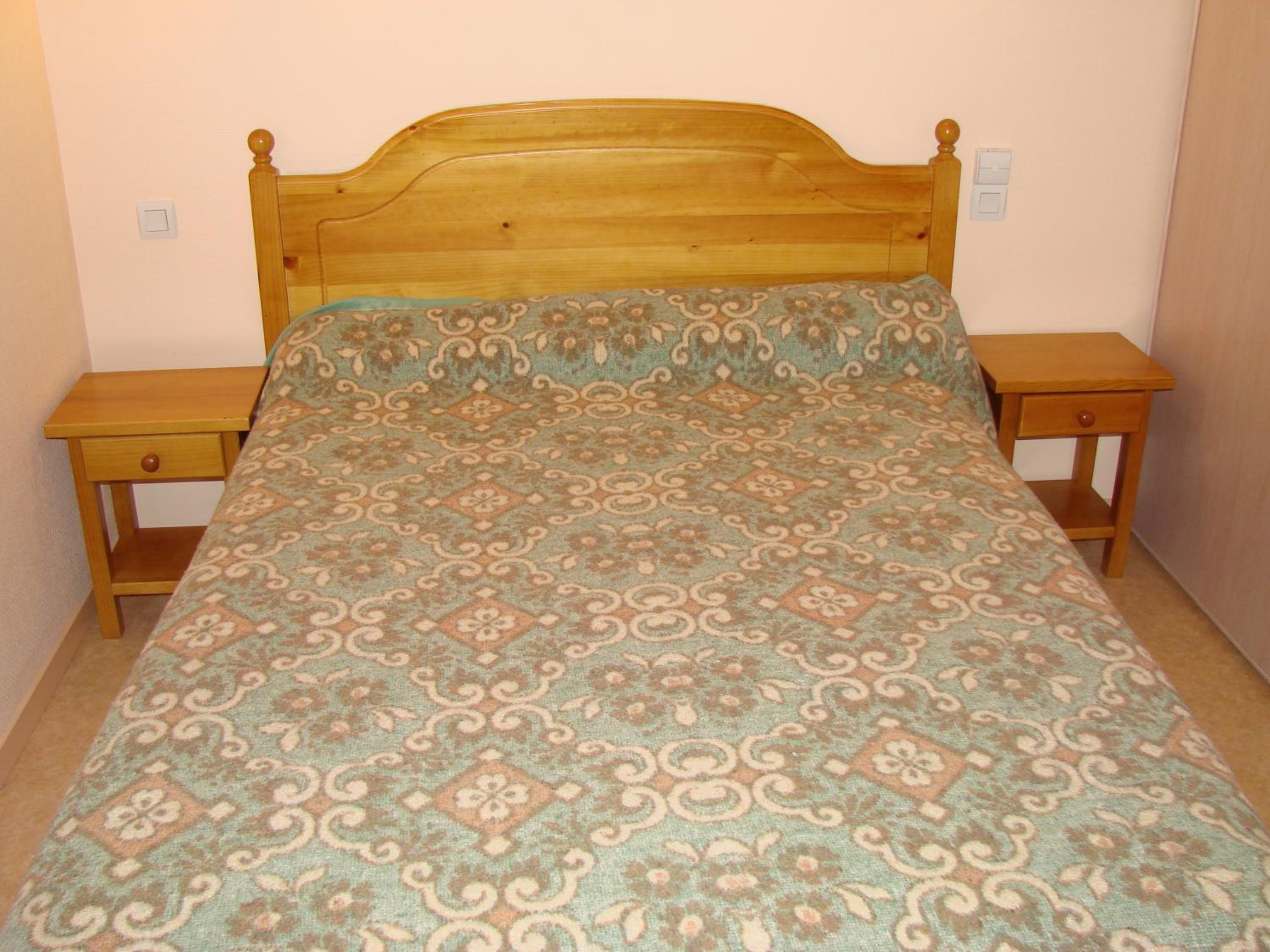 One-Bedroom Apartment (5 Adults) photo 2