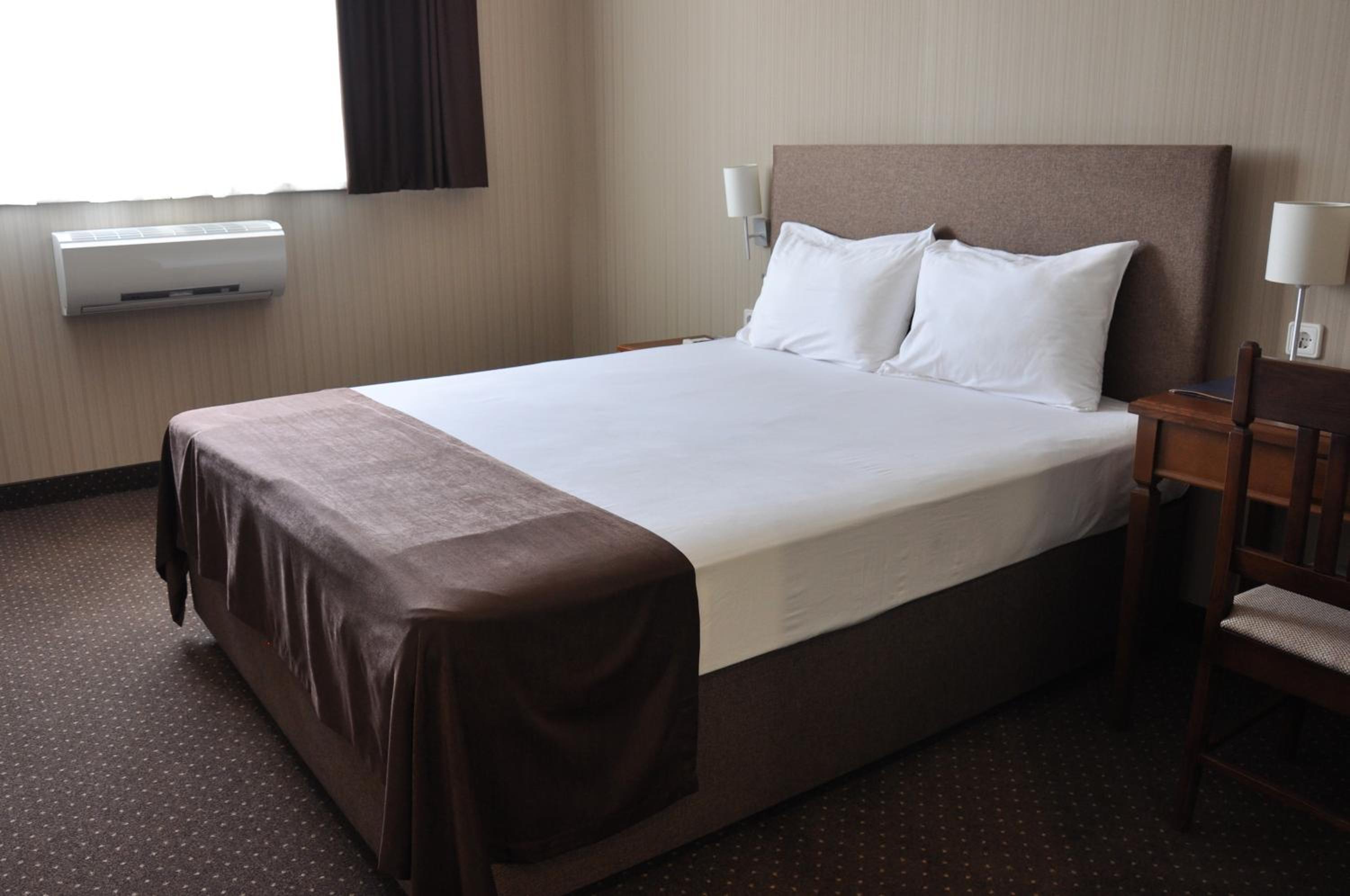 Standard Double Room photo 2