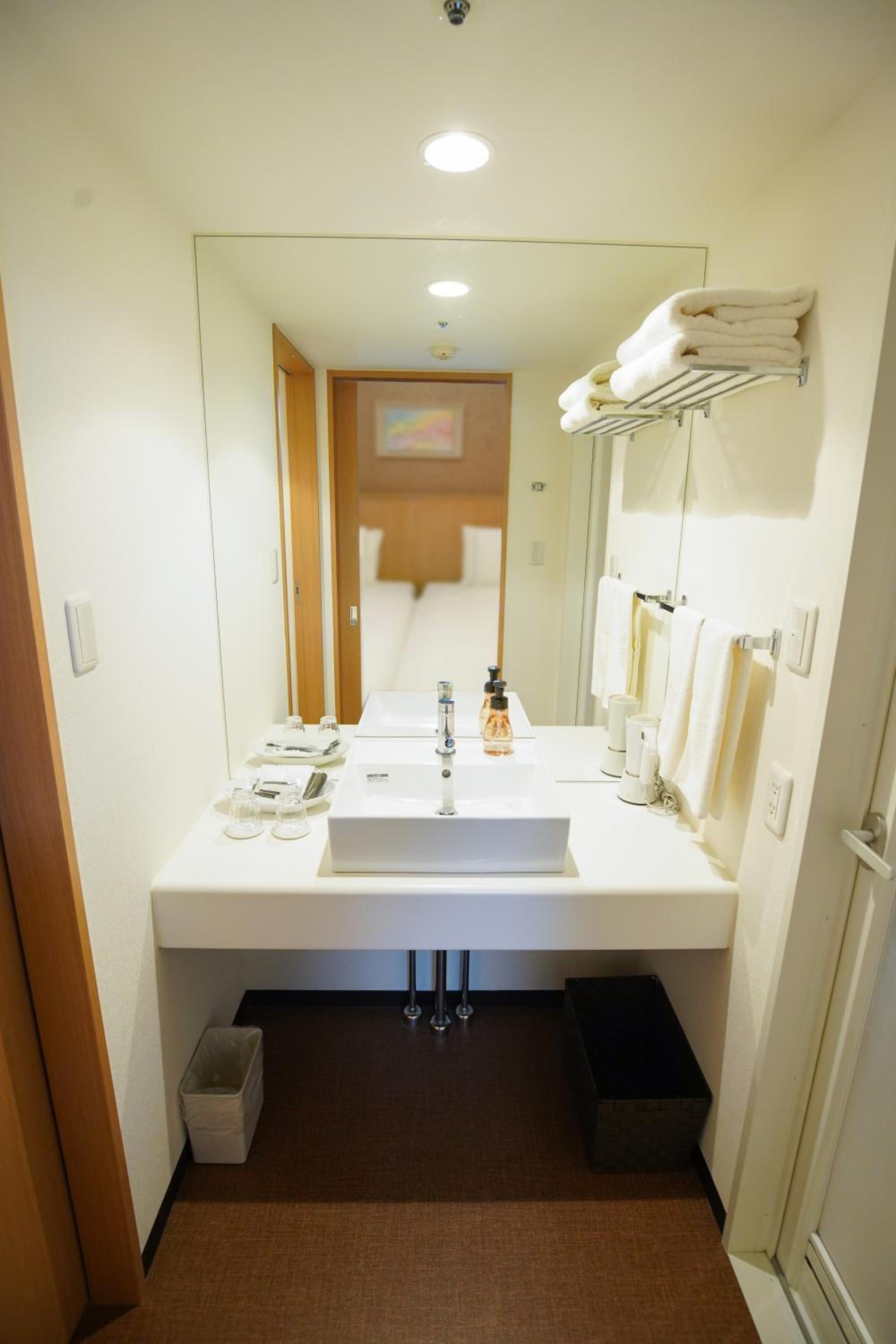 Triple Room - Non-Smoking photo 2
