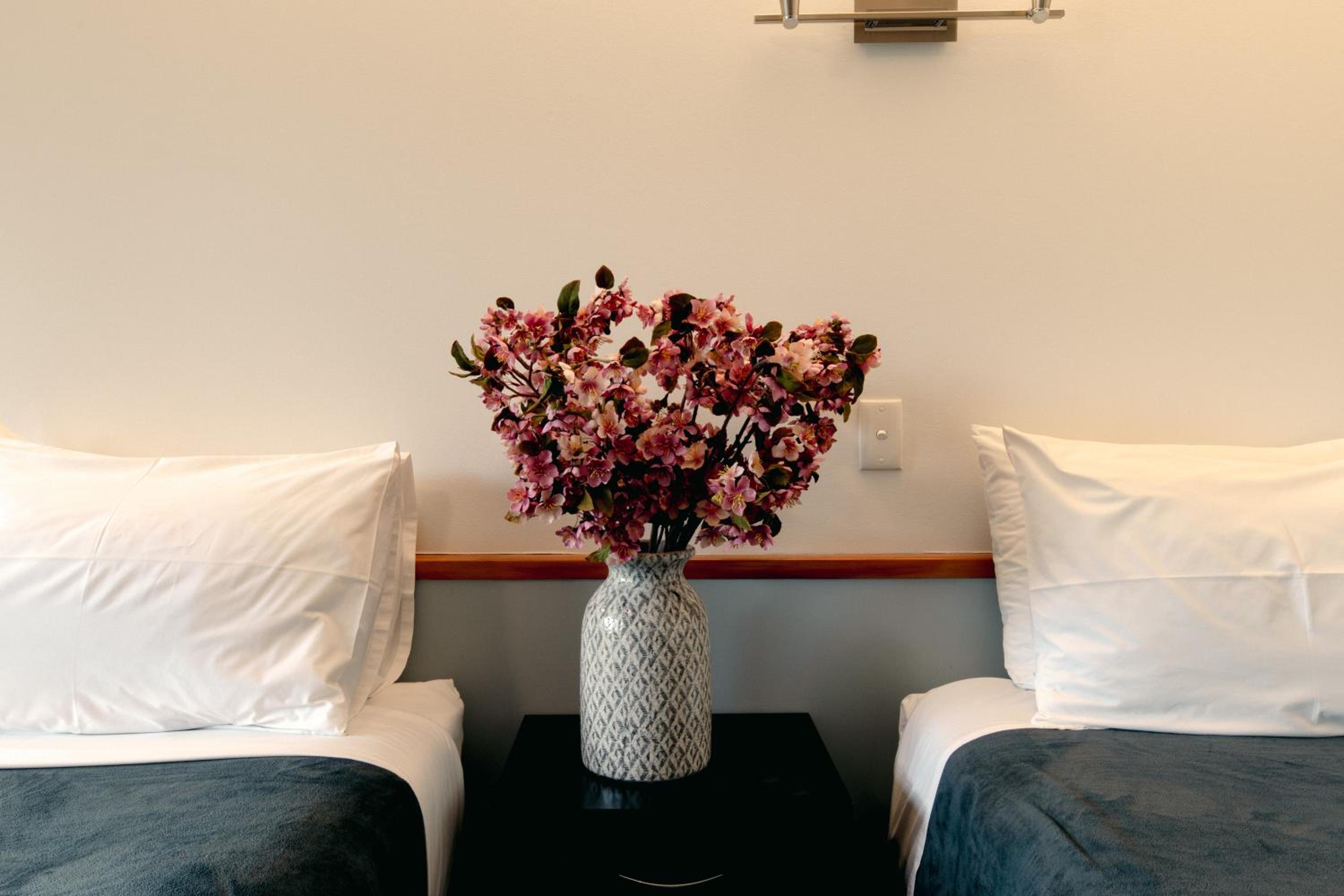 Superior Twin Room - Photo 4