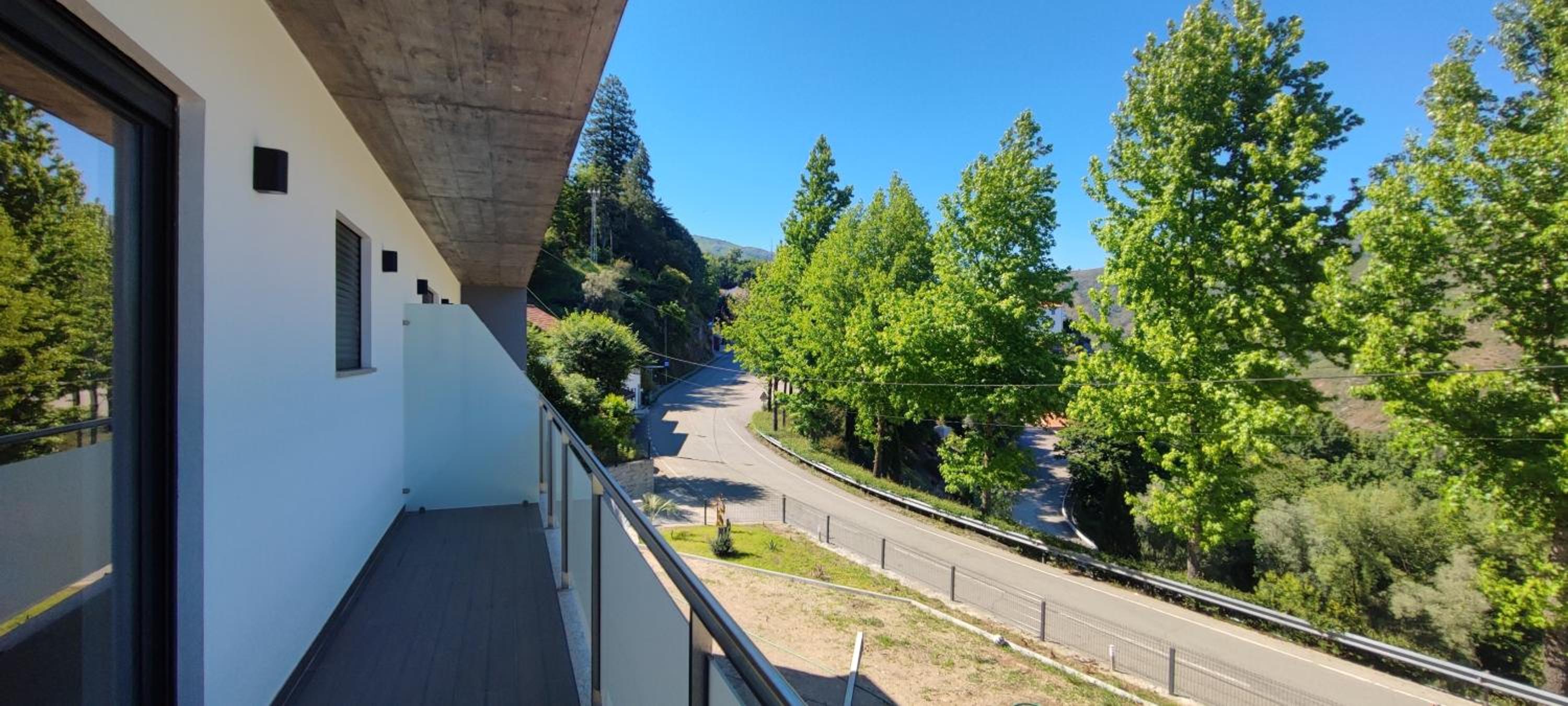 Double Room with Balcony - Photo 5